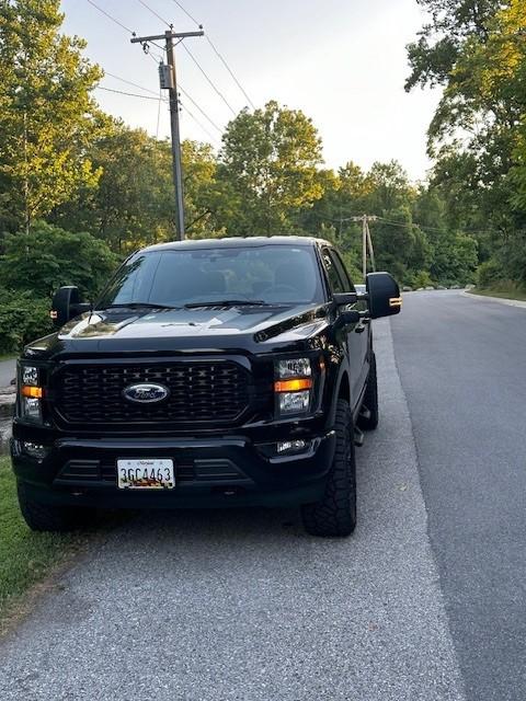 Ford F-150 AGATE BLACK F-150 (2021+) Club B9