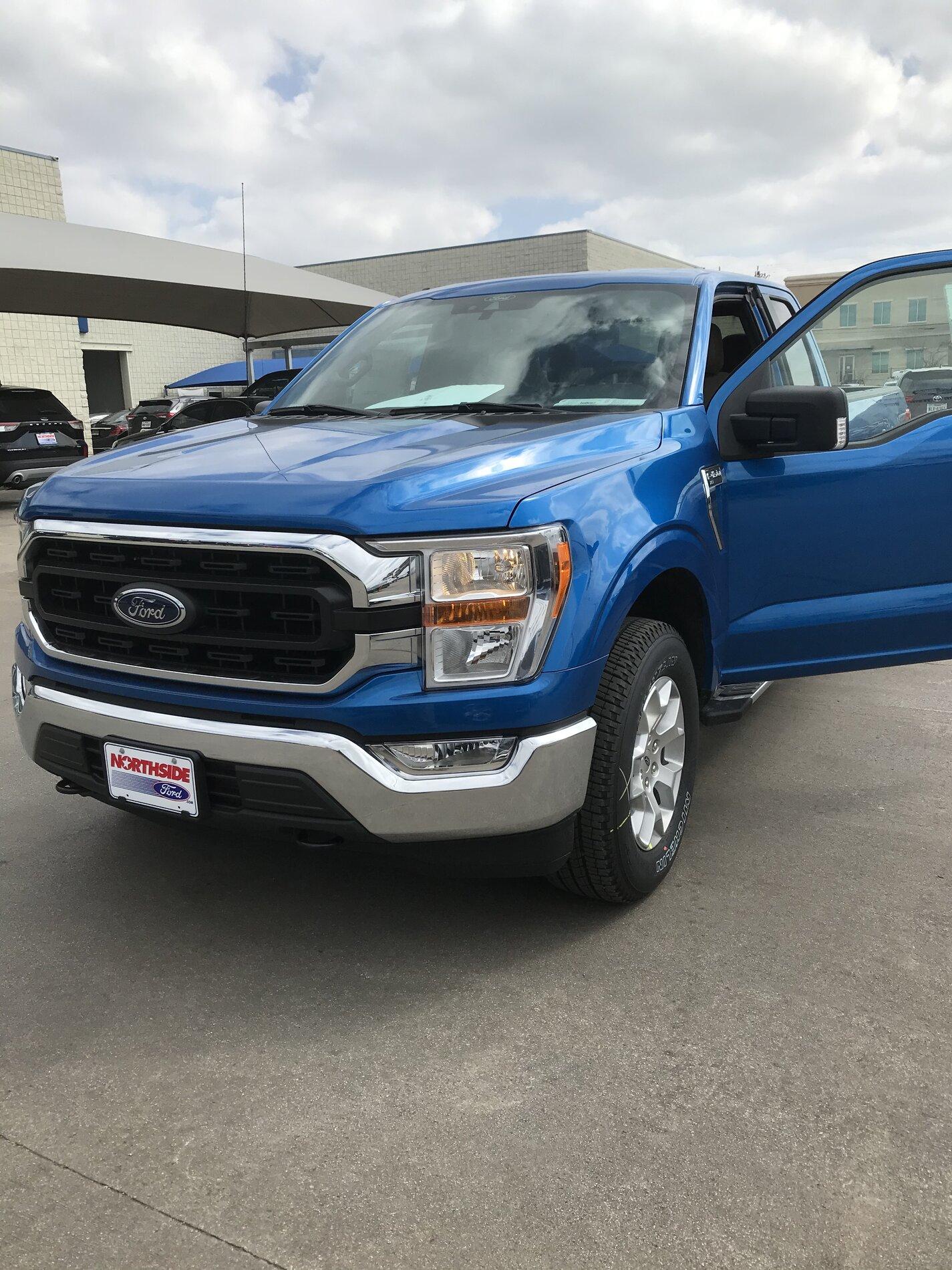 Ford F-150 2021 Super Cabs BA48E1F3-01C7-4F37-863C-A610FA021DEA