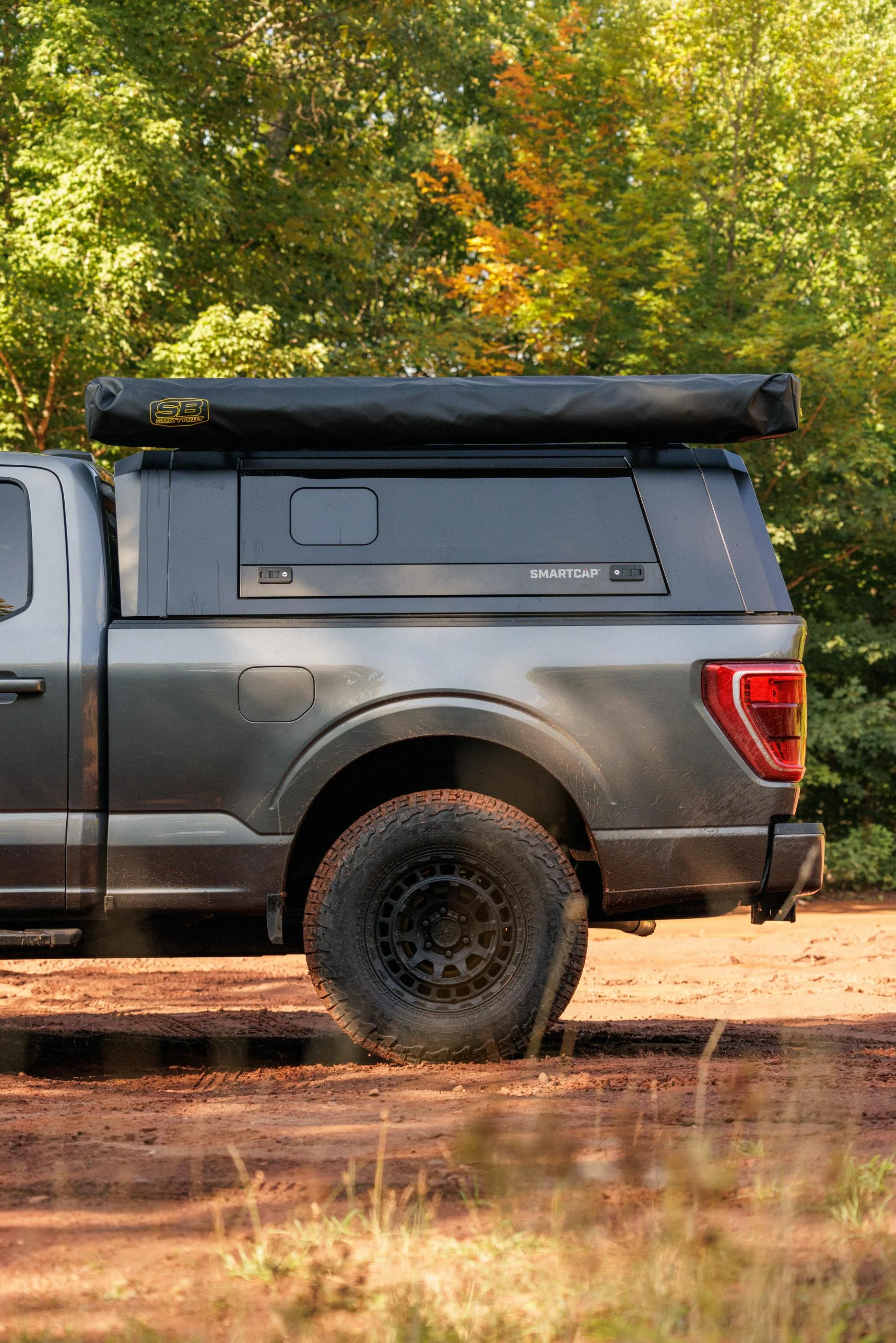 Ford F-150 Switched From 285/75/17 to 285/75/18 -- Tire Fitment Guide (34's to 35's) Bacarella-BlackRhinoChamber-KOAR-Web-9