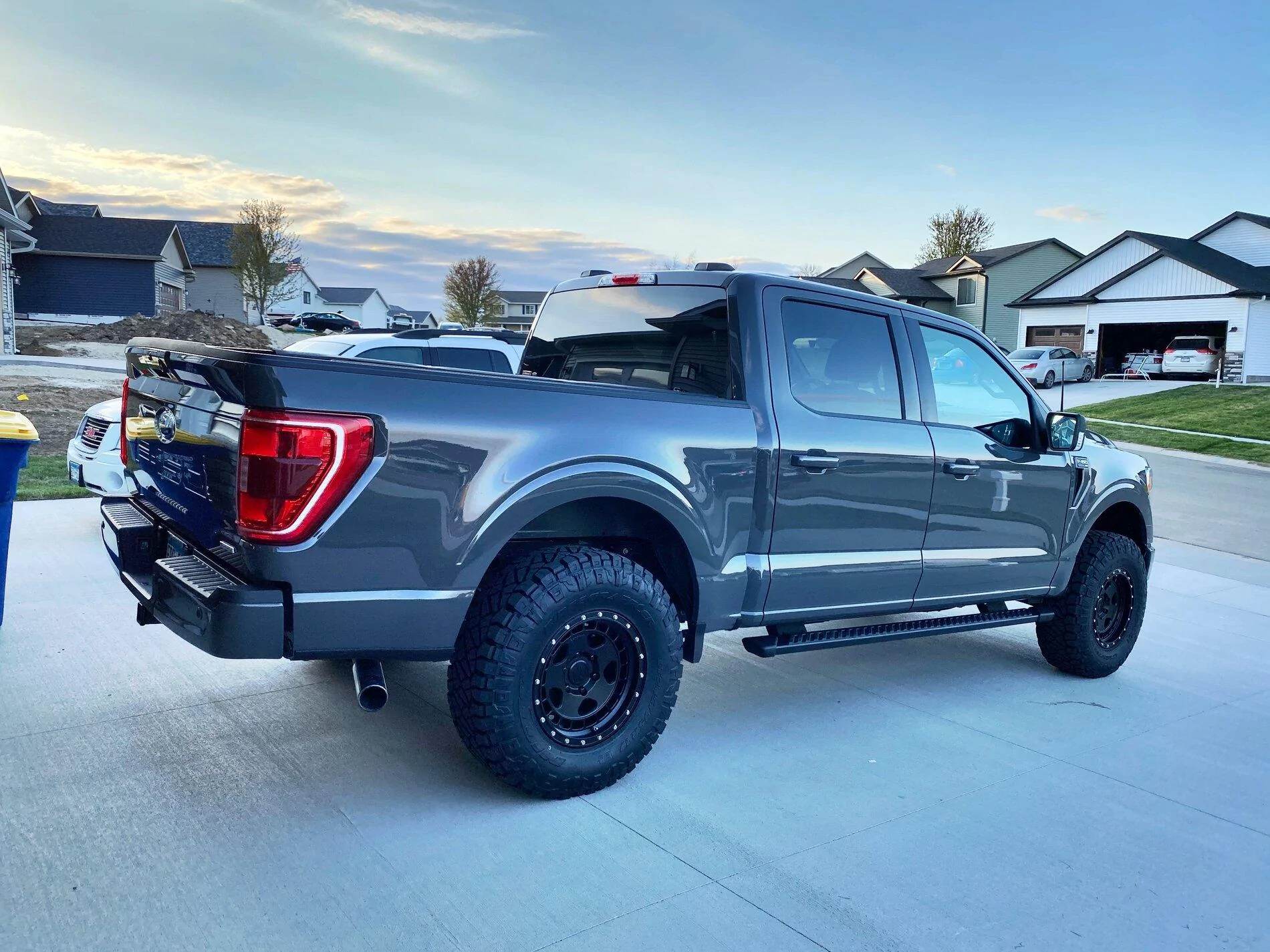 Ford F-150 LEAD FOOT F-150 (2021+) Club BCAE4A9E-DF10-4800-ADCE-950DFC462587