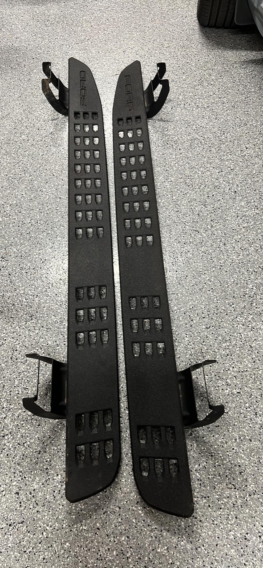 Ford F-150 Ford Performance (Tremor) Running Boards BED8F3D4-9BCC-4E6C-B523-DEE9CF5BE6D1