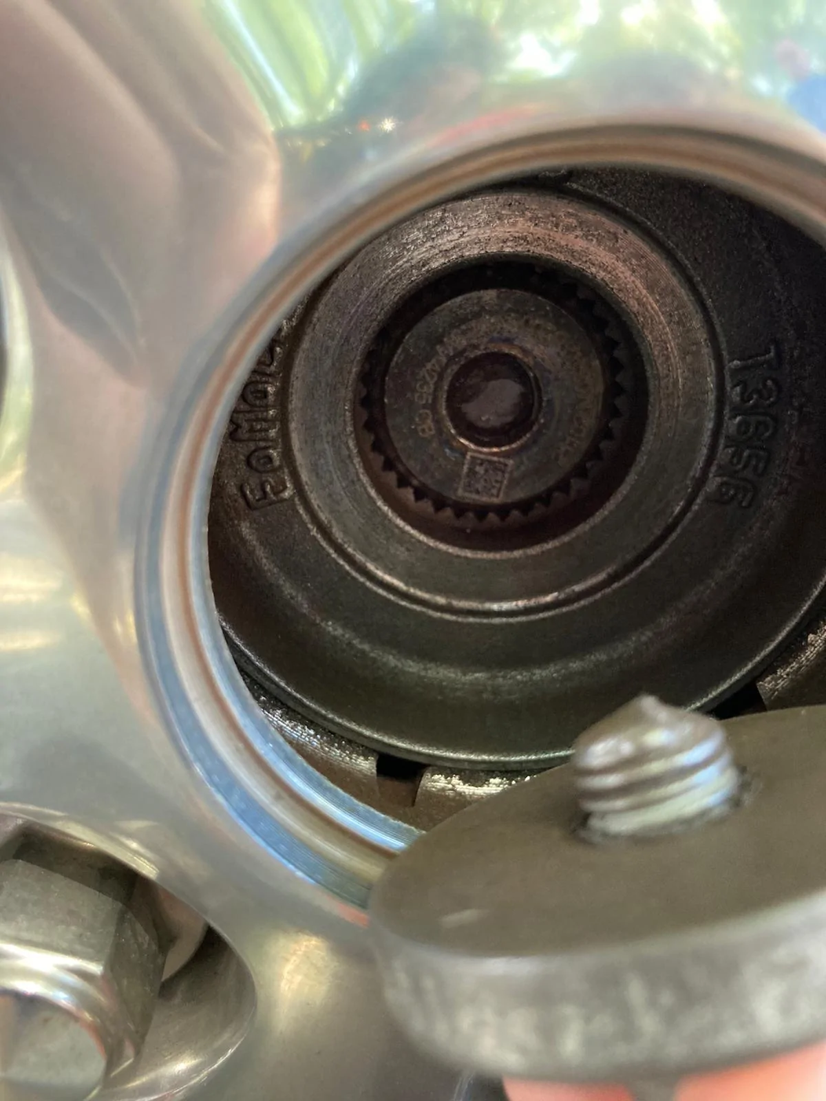 Ford F-150 Can anyone tell me what this is (part failure on axle)......? Broken Bolt ford