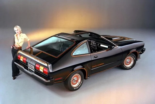 Ford F-150 F-150 Lightning Gets Nearly $10K Price Cut CA7BAB11-0D9D-4FE8-8158-C2679E851058