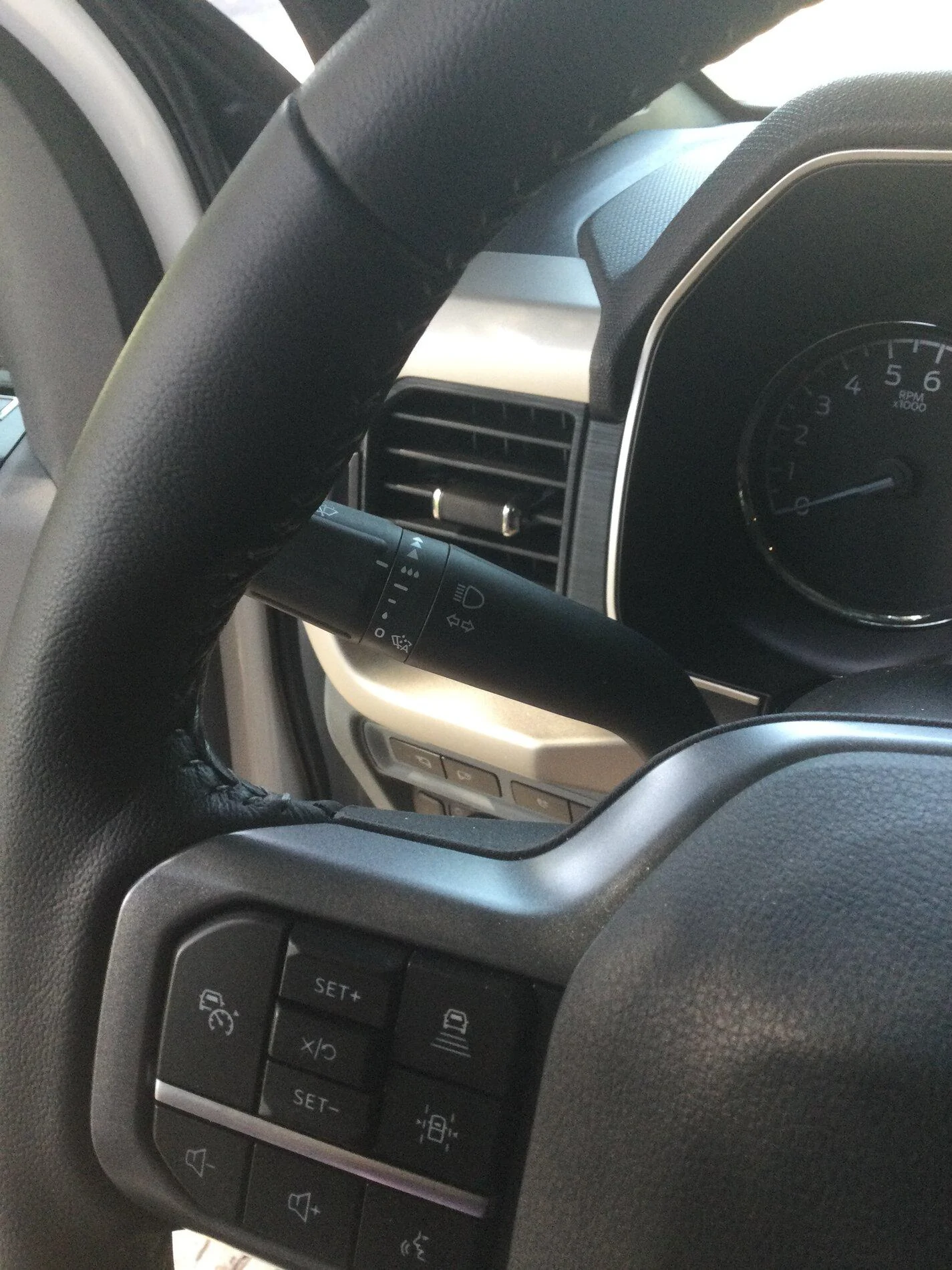 Ford F-150 What XLT package includes the rain sensing wipers? D16D47C1-E0D8-4FFB-9160-7A3399039334