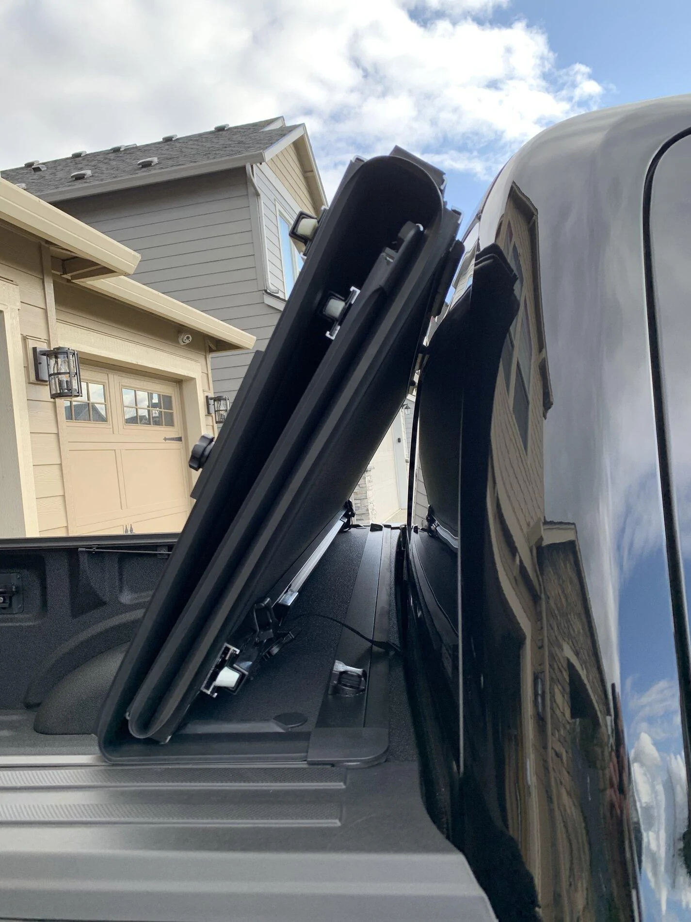 Ford F-150 BakFlip MX4 Resting on Window D47AB374-6F82-4776-81FD-9E39B4404C37