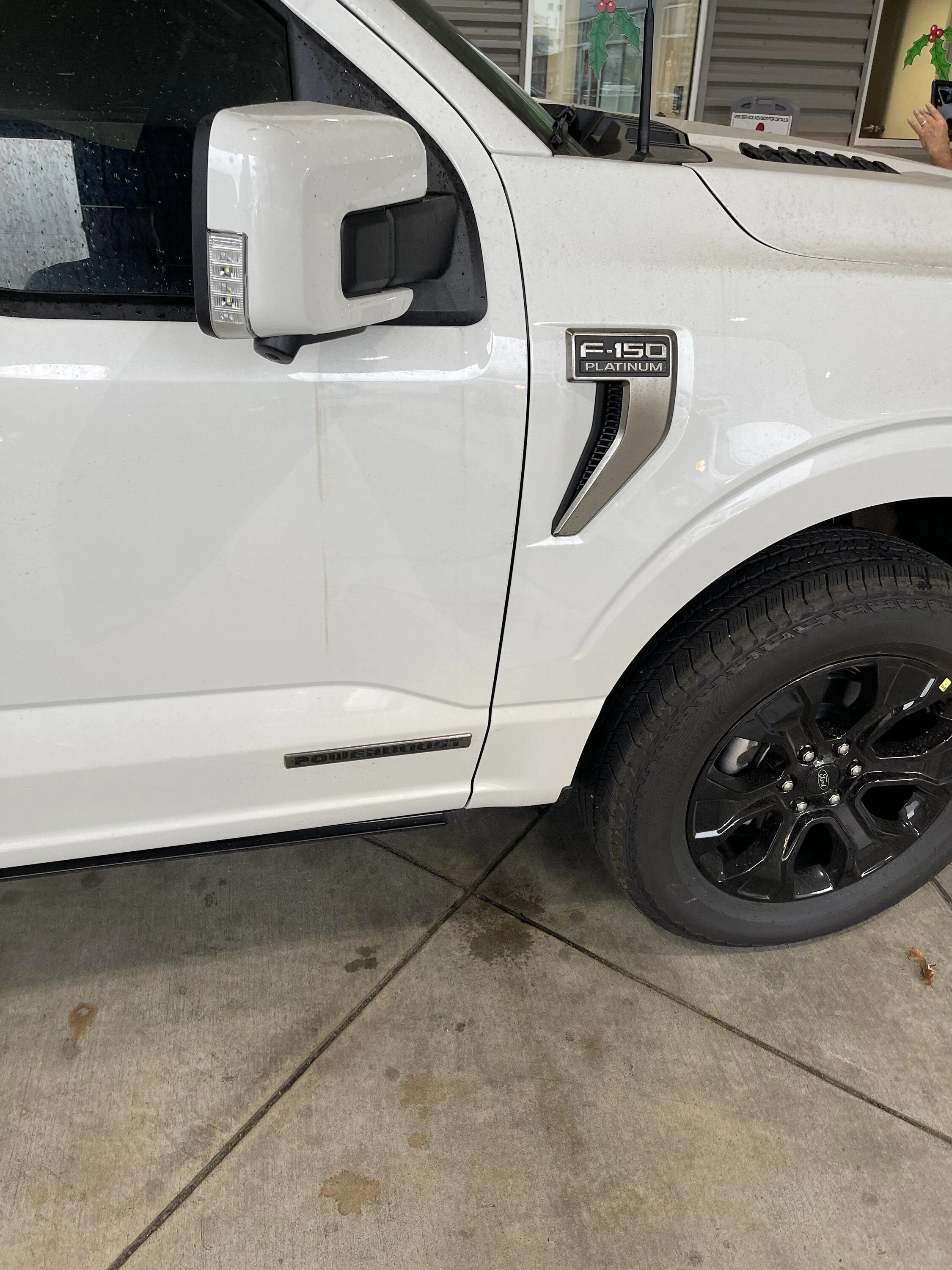 Ford F-150 '23 PB BAP come with duals? DAA7926A-8F9F-47EF-91FE-027F1A82B4BB