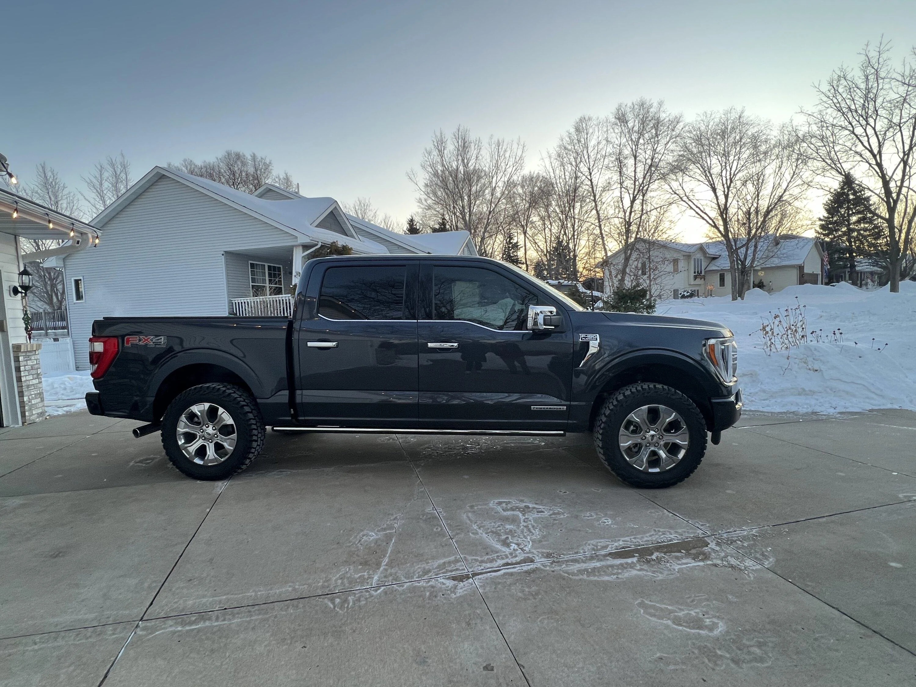 Ford F-150 LEAD FOOT F-150 (2021+) Club DDF8F302-5E21-42CC-9896-0F8D85958EA0