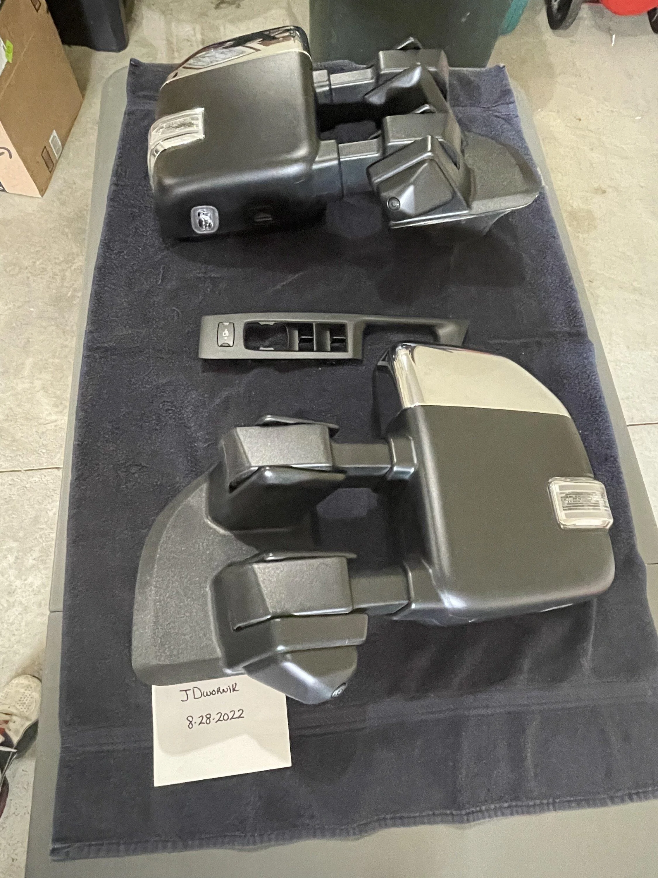 Ford F-150 Factory Power Tow Mirrors DF0515D2-2384-4EDA-AC2B-FB6D1C24FDCF
