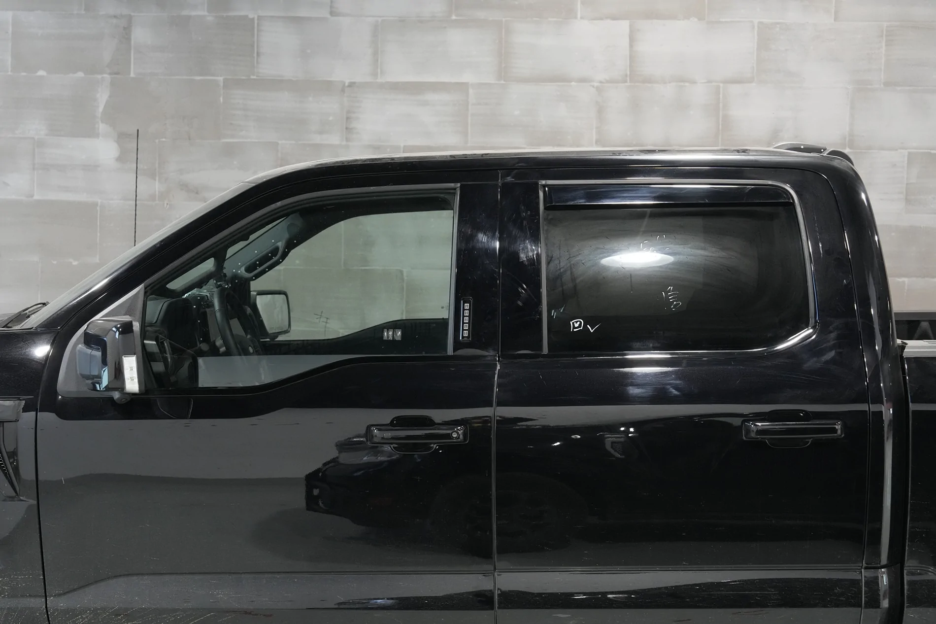 Ford F-150 Upgrade Your F150 with Stylish Window Trim! DSC00004