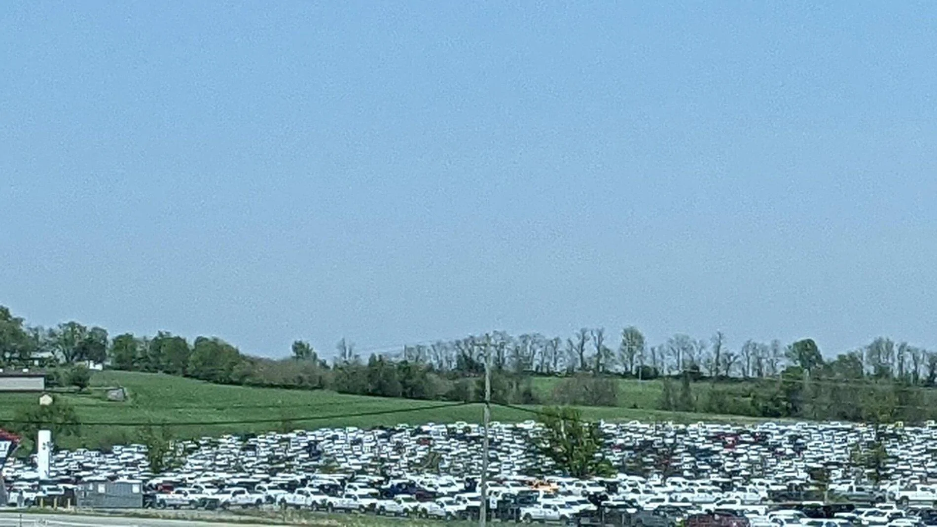 Ford F-150 ?Kentucky Speedway and the Ford Super Duty ? E0BB04AB-7F6D-40A4-881E-9DB977EDCB8D