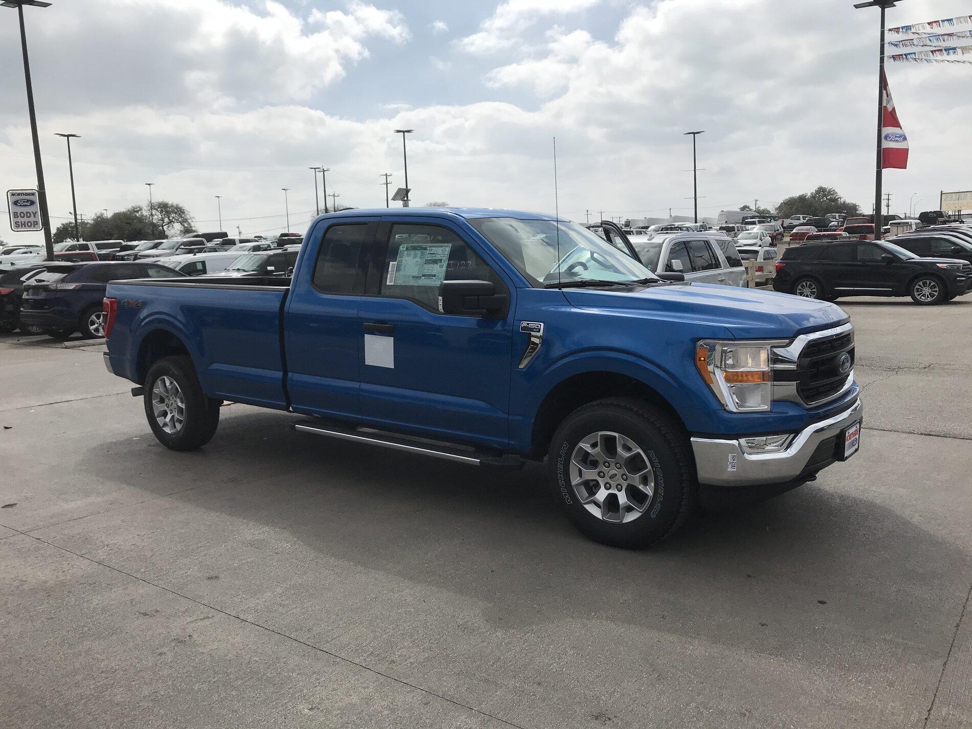 Ford F-150 ICONIC SILVER F-150 (2021+) Club E1EF0F88-40A9-4954-8289-6804E5B633C0