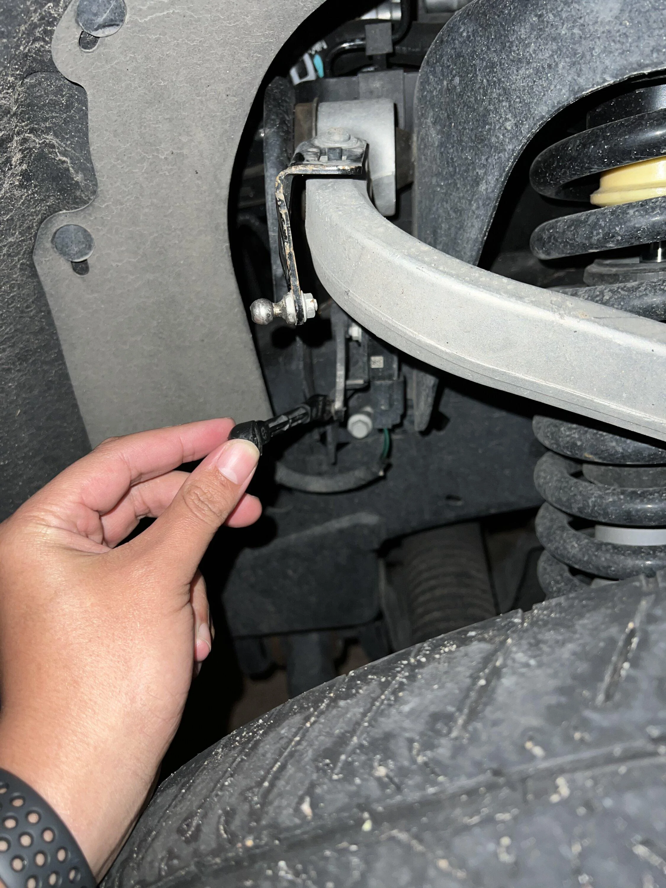 Ford F-150 Headlights clip keeps popping off causing error code E28F8C75-98FA-4557-B910-7CC94C2D1CDF