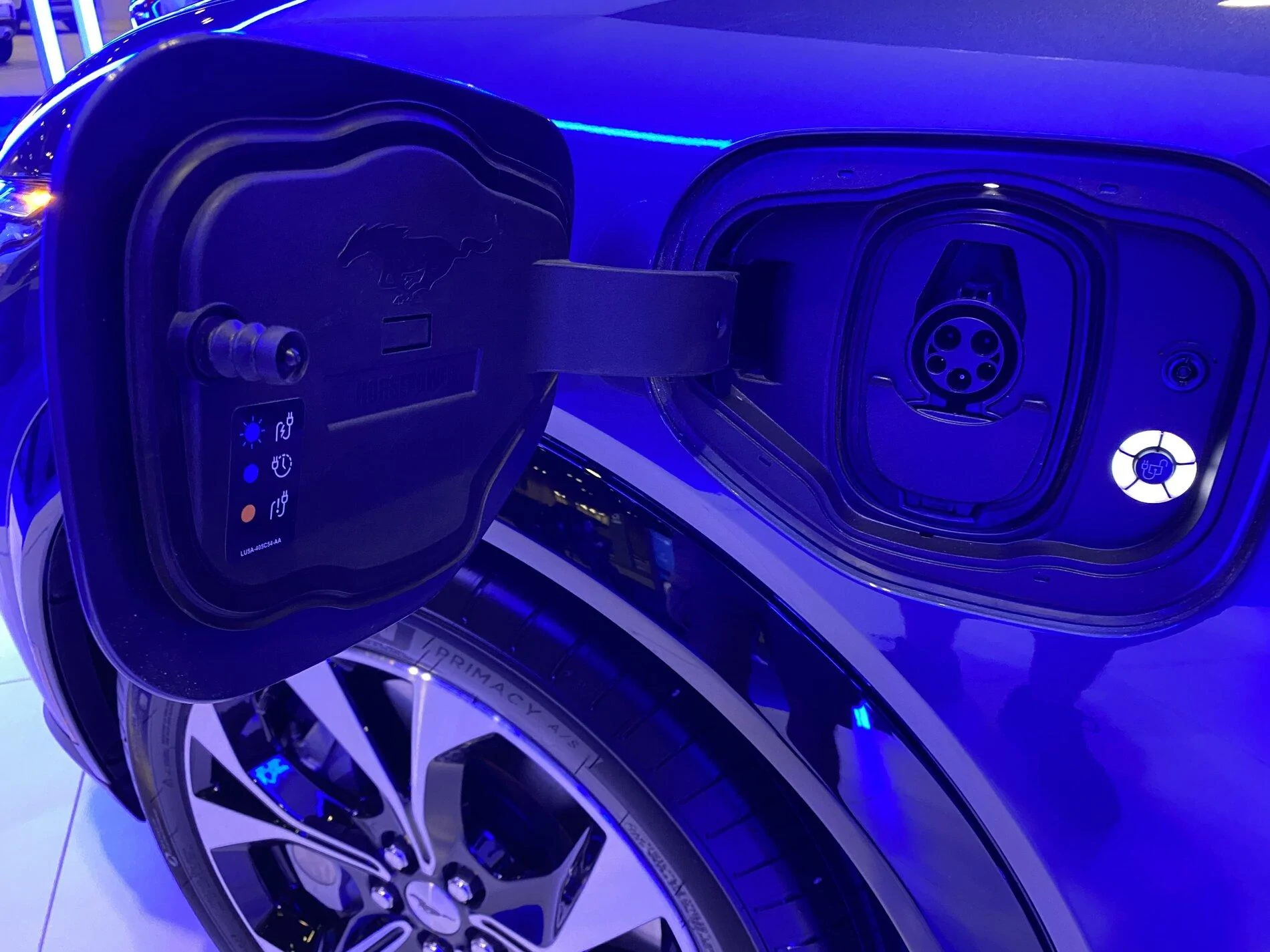 Ford F-150 Ford Mustang Mach-E Pics E3A8A004-2F4C-4DD5-9775-3477442DD792