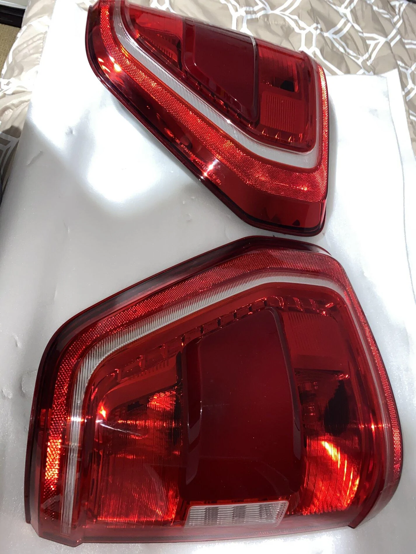 Ford F-150 2021 Ford f 150 halogen taillights w/blis E7AB1162-8E8B-46E3-A686-41B2F0033B17