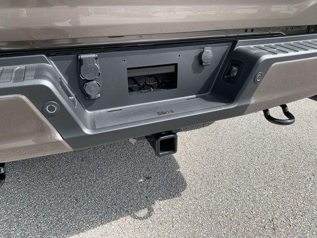 Ford F-150 STONE GRAY F-150 (2021+) Club E86B86A2-7042-4683-8057-2F5432E4D1F6
