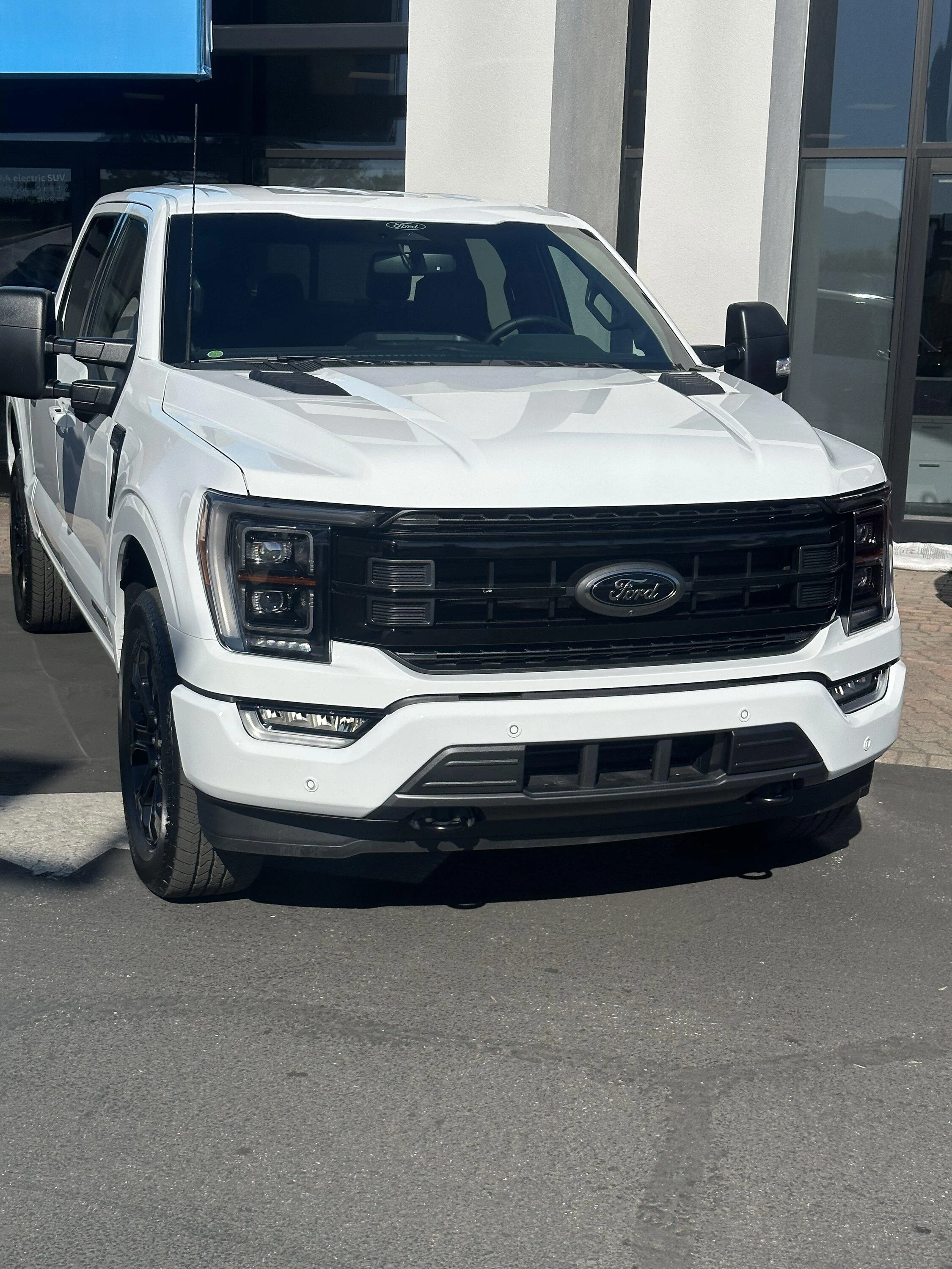 Ford F-150 Avalanche or Oxford White on Lariat BAP? -- thoughts? E88815A1-522D-4435-B62B-C226EDC9A29C
