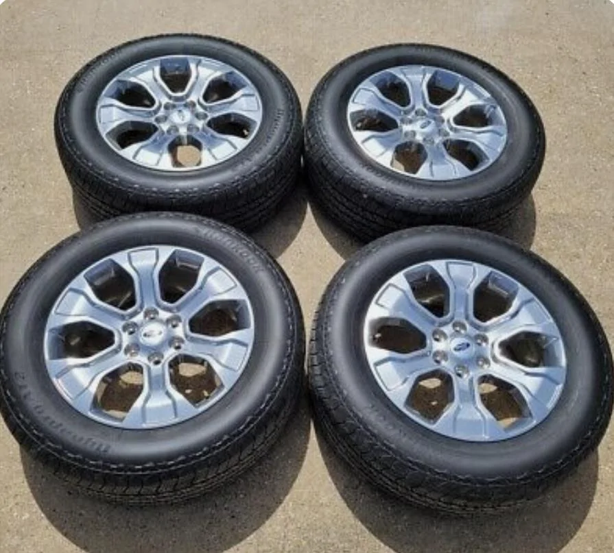 Ford F-150 2022 Platinum Wheels & Tires FS E9F1C8EB-7005-4F50-9054-E64F9E777AD0