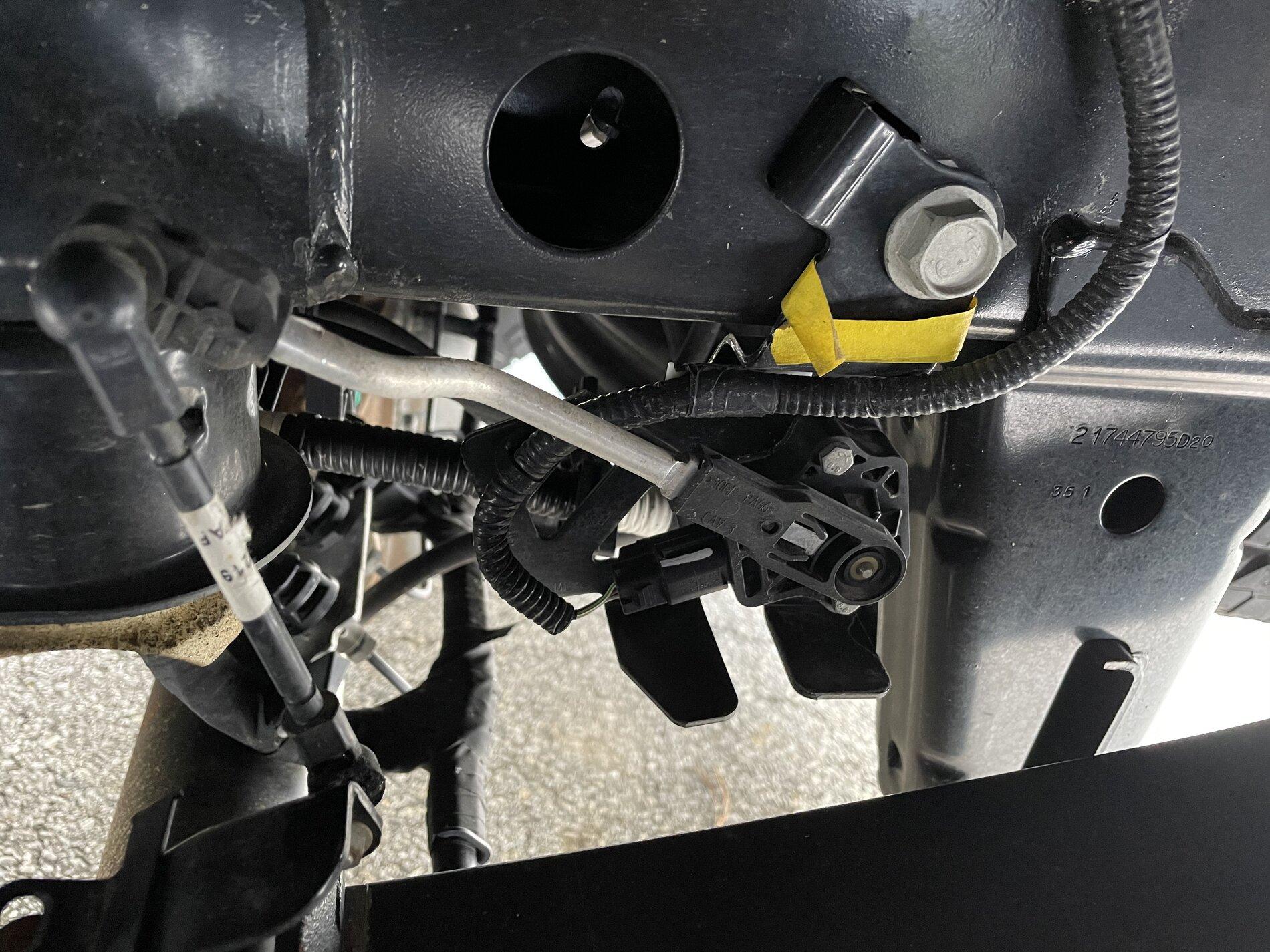 Ford F-150 Unknown bracket on DS rear axle ED83FC1A-D76A-41D9-BACB-451904FCC697