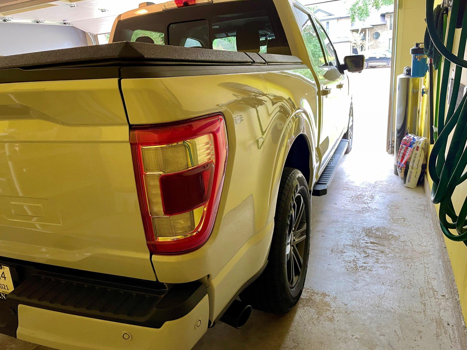 Ford F-150 SPACE WHITE F-150 (2021+) Club exhaust
