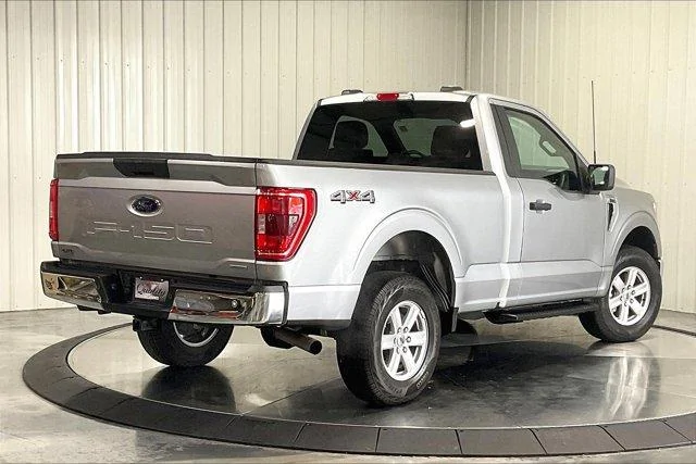Ford F-150 Iconic Silver OR Carbonized Grey XL? F-150-5