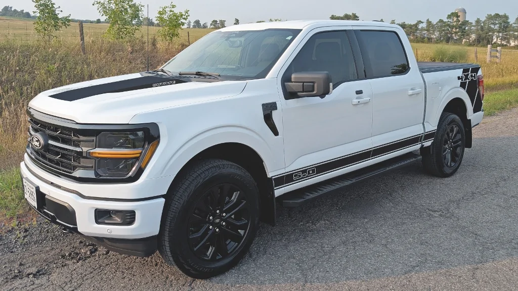 Ford F-150 25 Oxford White Decal Ideas? F150 decals 3quarter 50 4x4E - Copy (1024x576)