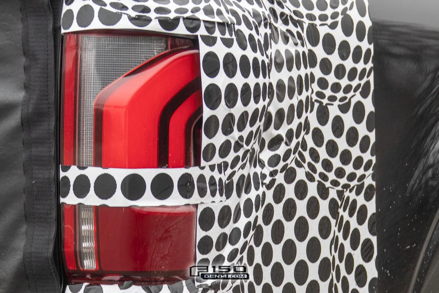 Ford F-150 📸 2024 F-150 Interior Facelift Revealed on 3 Trims f150-interior-exterior-facelift-spied-prototypes-3