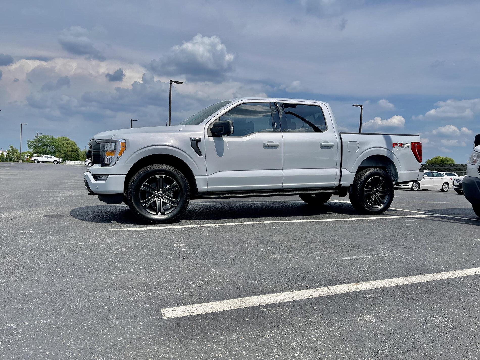 Ford F-150 SPACE WHITE F-150 (2021+) Club f150