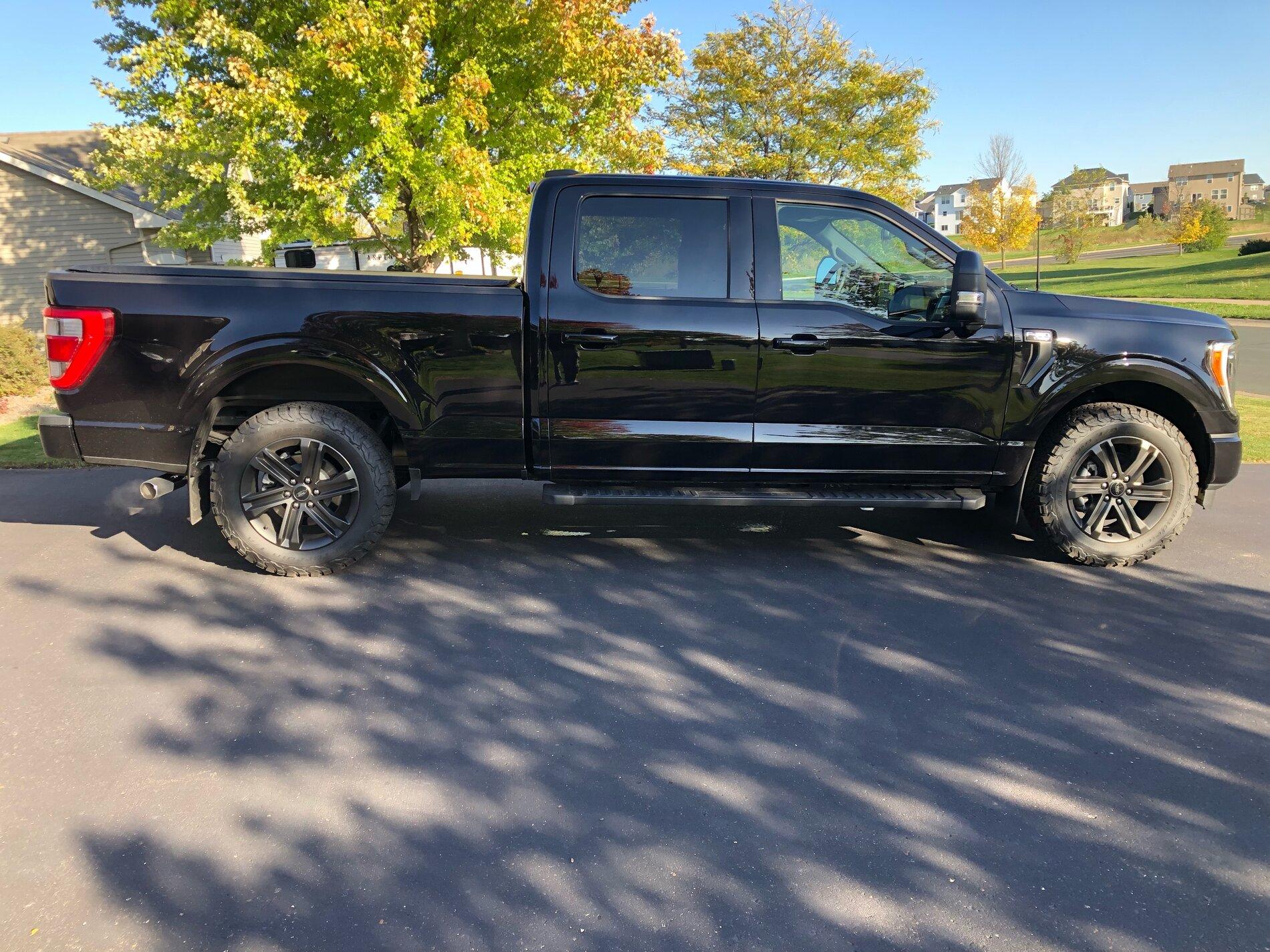 Ford F-150 Remove 4x4 sticker or leave it. F150 lowered