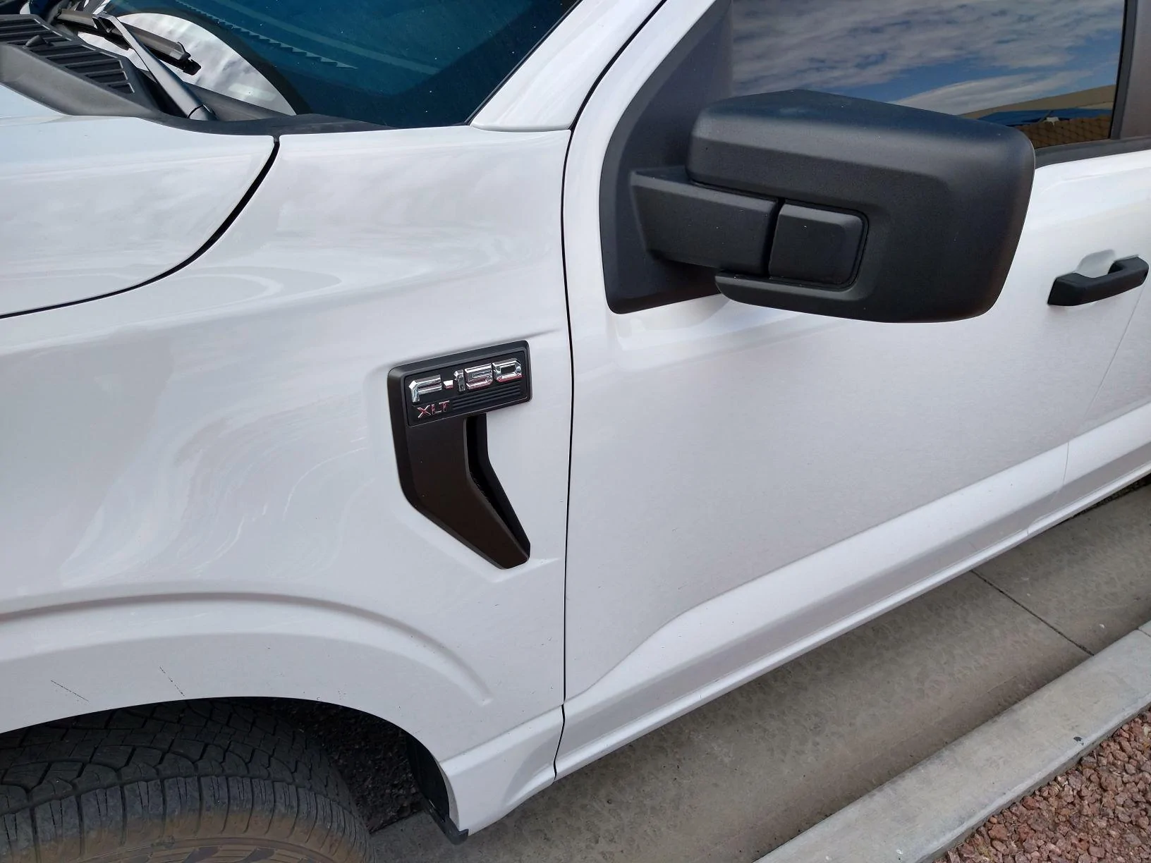 Ford F-150 Fender Badges - anyone changed theirs? F1502