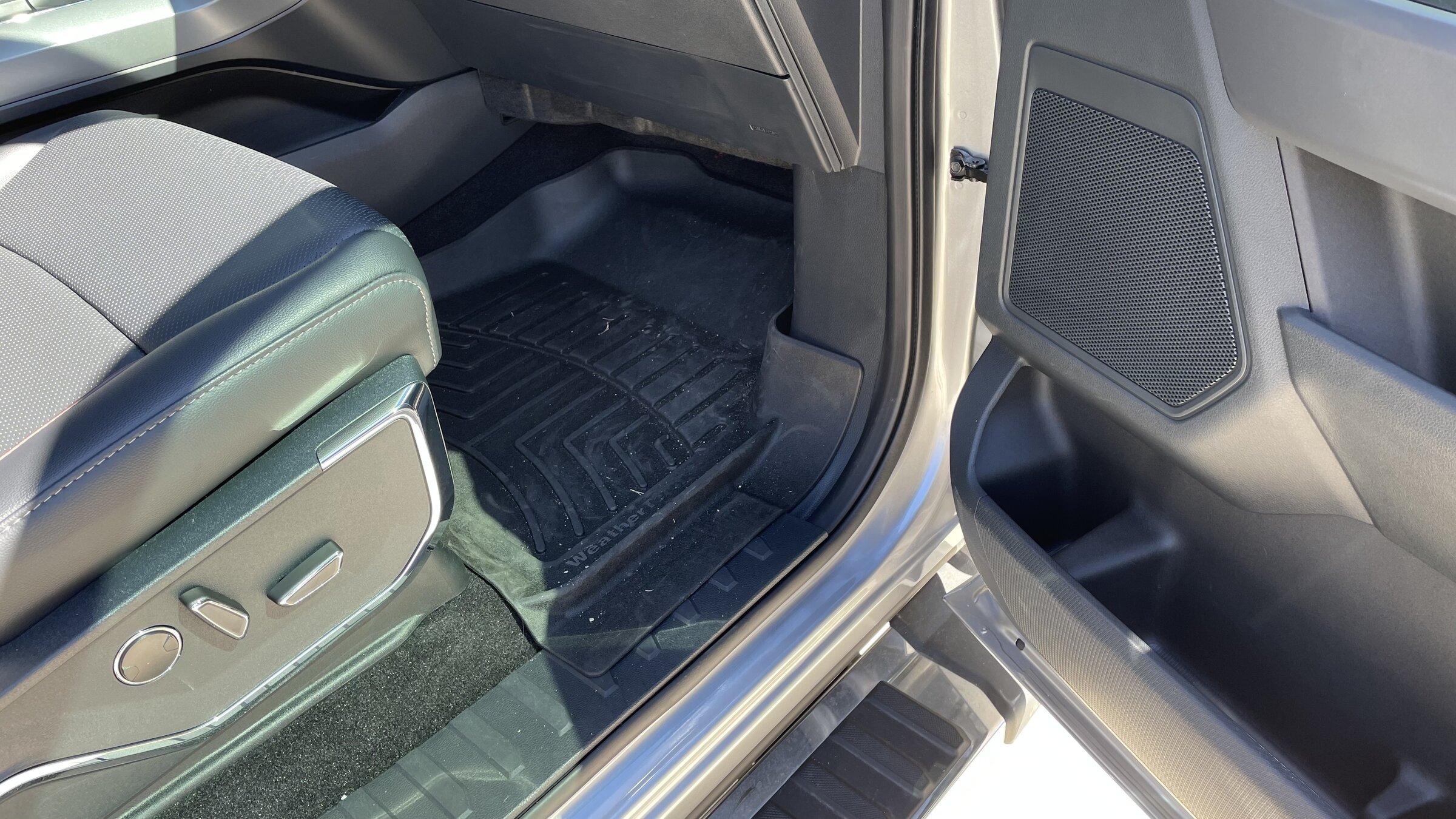 Ford F-150 WeatherTech HP Floorliners Installed F1C30040-04F3-4657-A957-B63215CDADE4