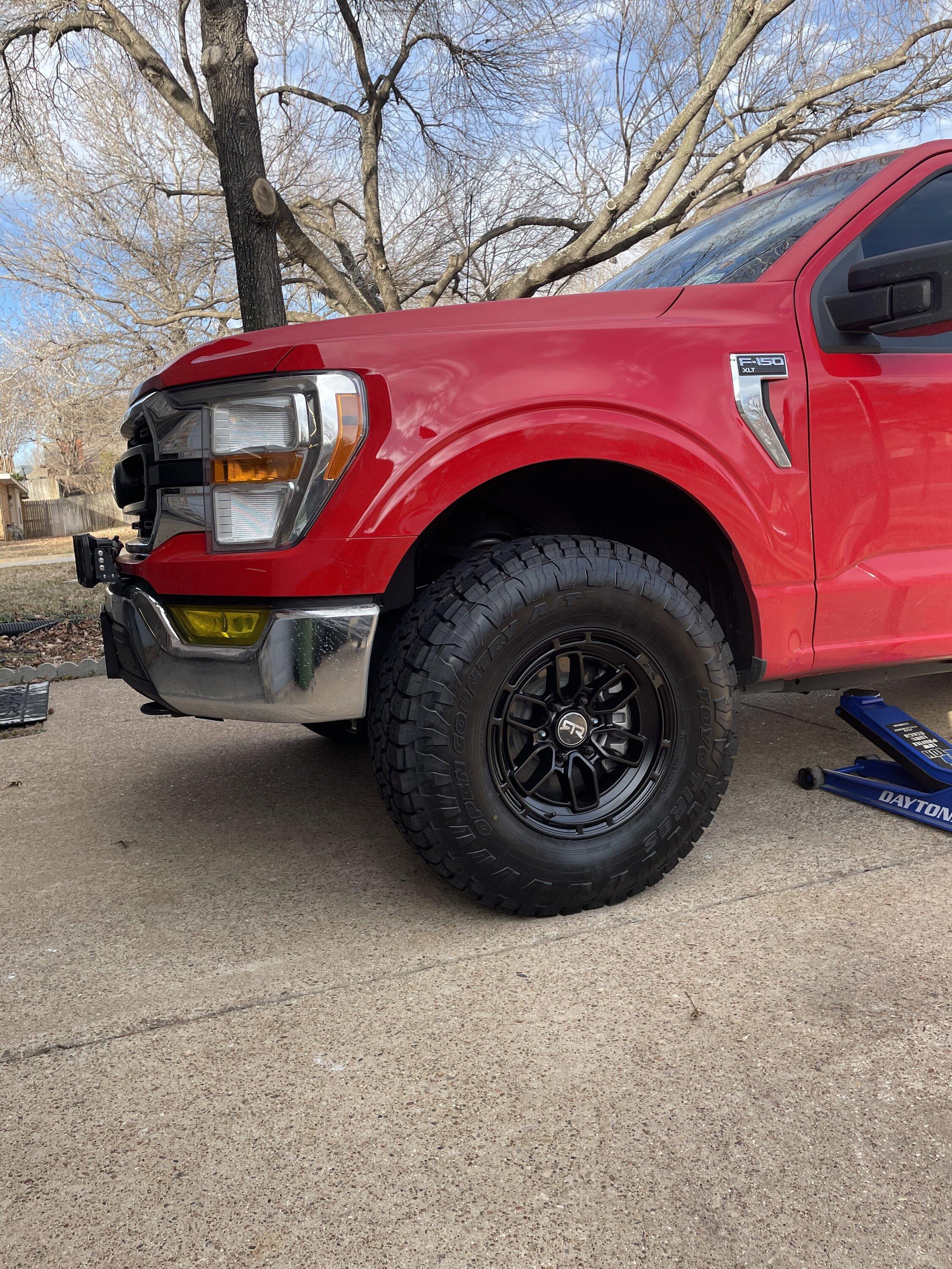 Ford F-150 35x11.50r17 F5D7874E-AF05-4934-837C-89593080402C