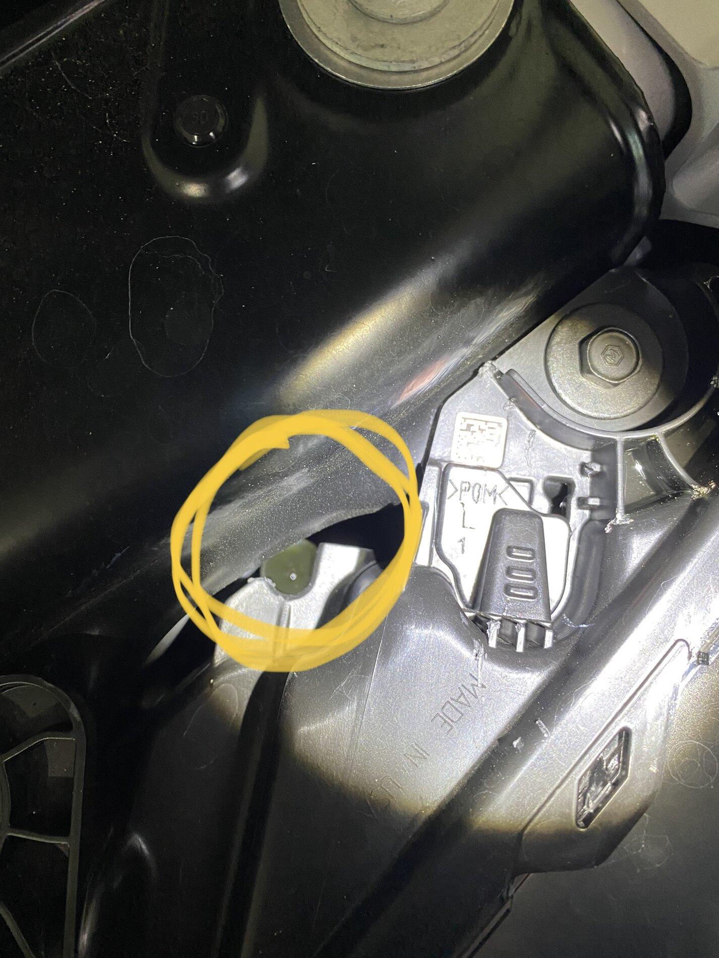 Ford F-150 Headlight correction following level F731F112-AA16-4BDB-A915-8BEB23EACCE5