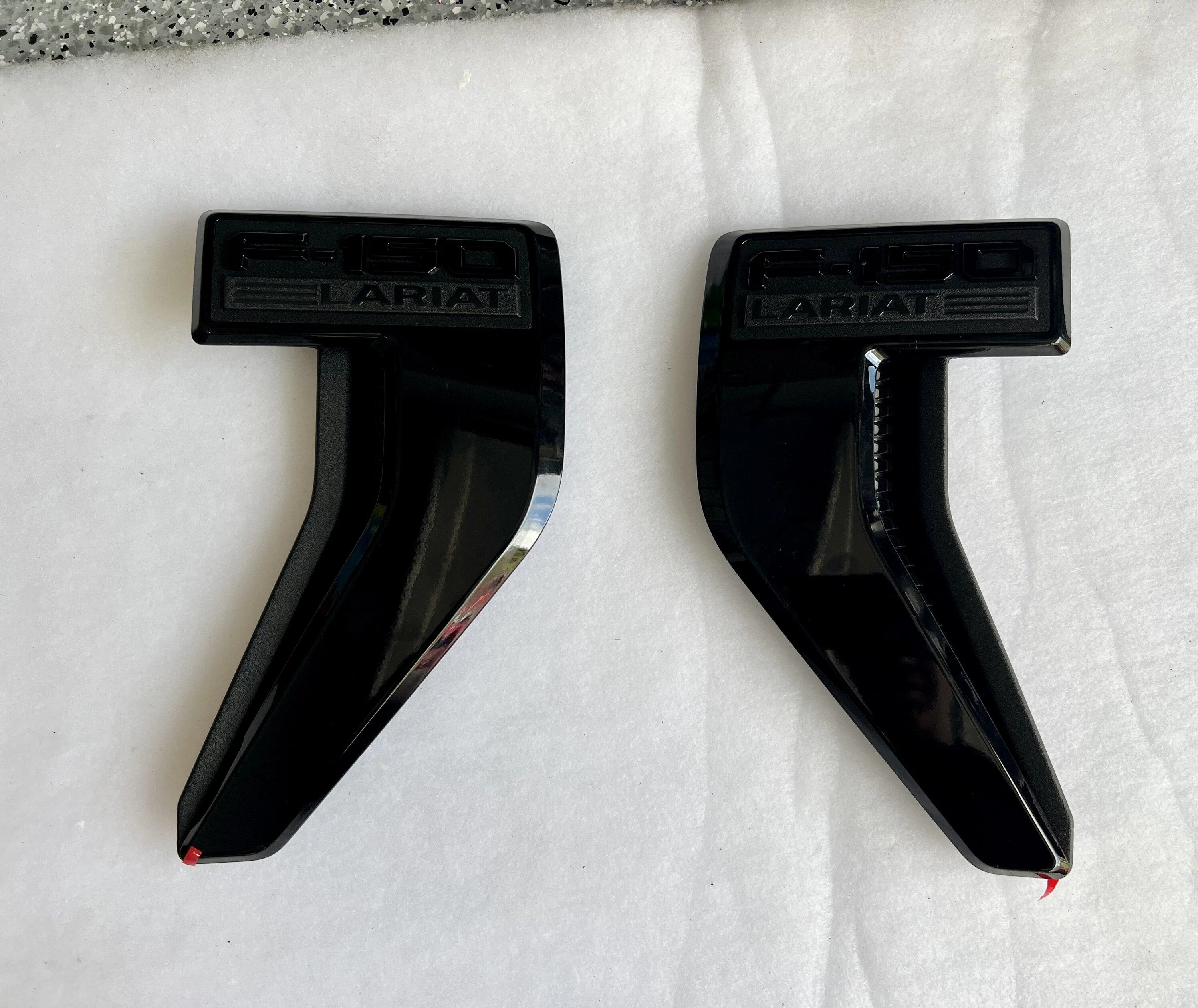 Ford F-150 New Lariat Black Appearance Package Fender Vents FC0C0572-E5CE-41E1-8966-E8F0B95B7B17