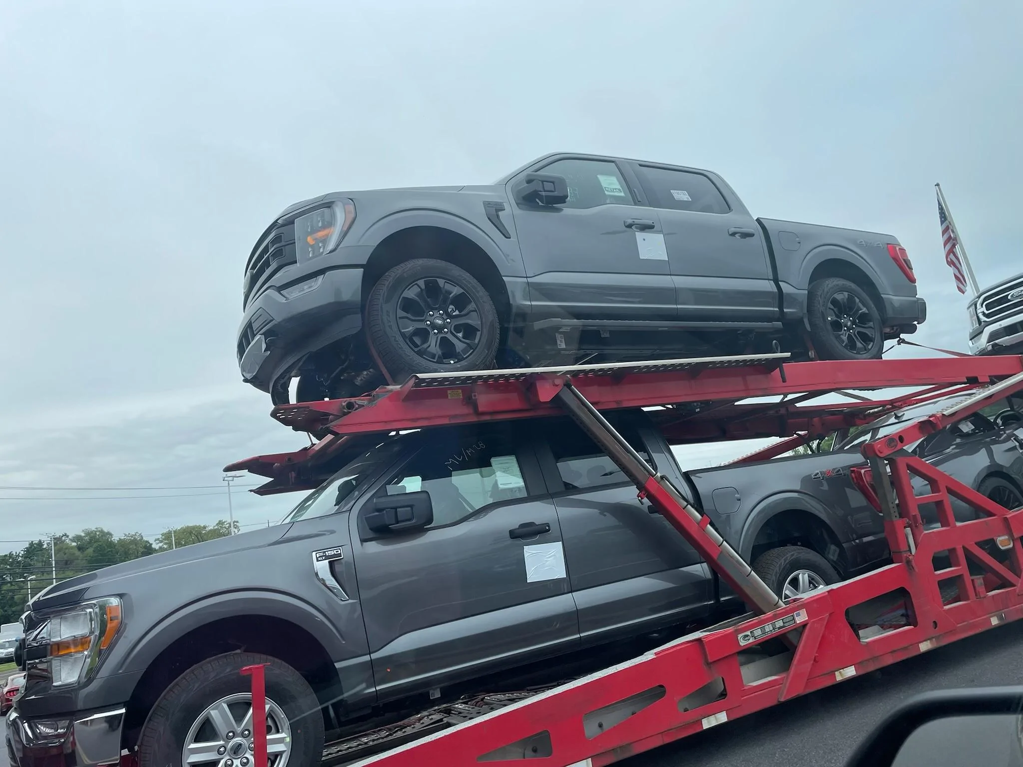 Ford F-150 3/28 Build Week Group FD50C195-5D94-46CE-90F6-923C3C64A361