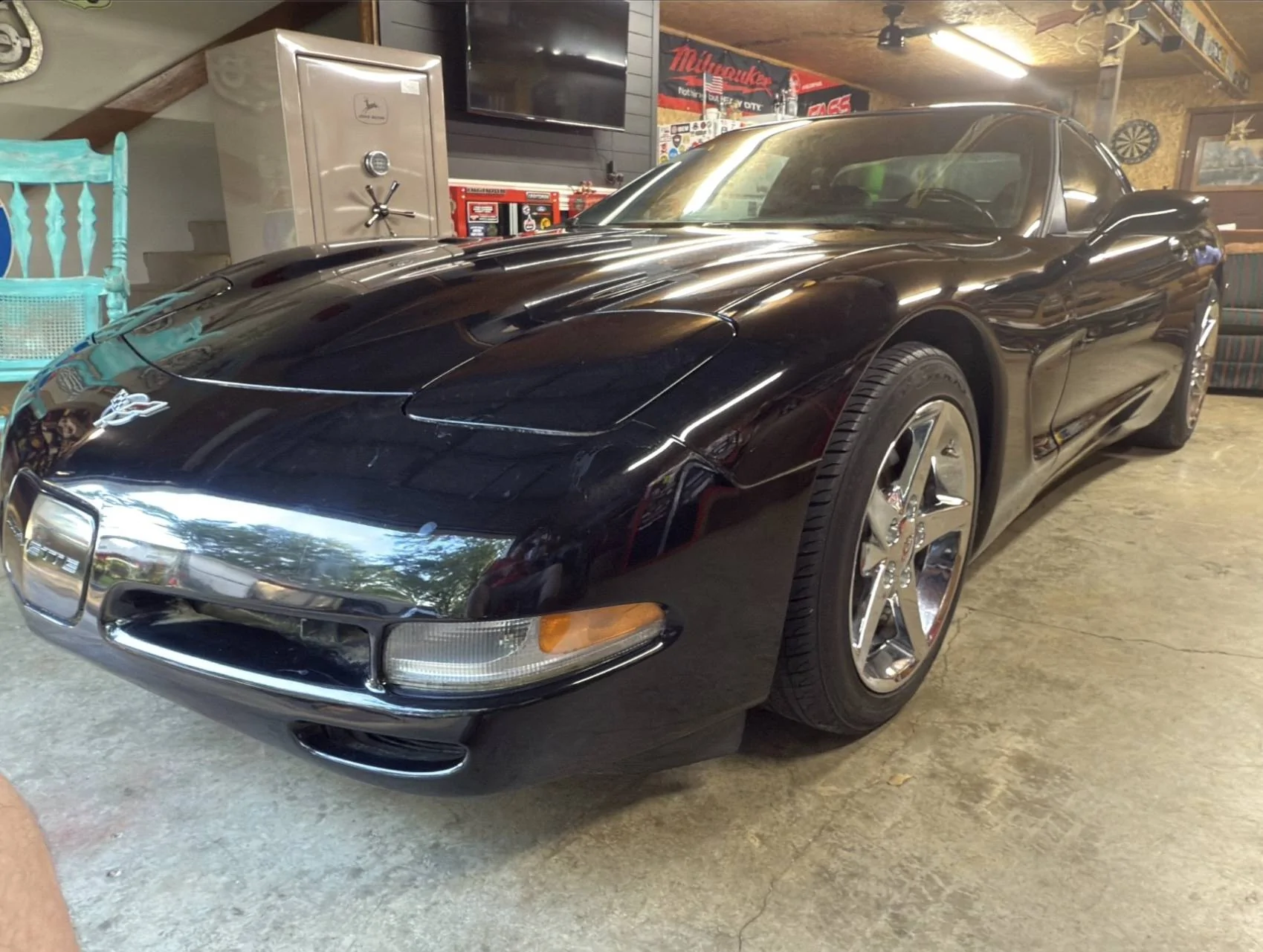 Ford F-150 What’s in Your Garage (Besides Your F-150)? Let's Share!🚗🛠️ Image 6