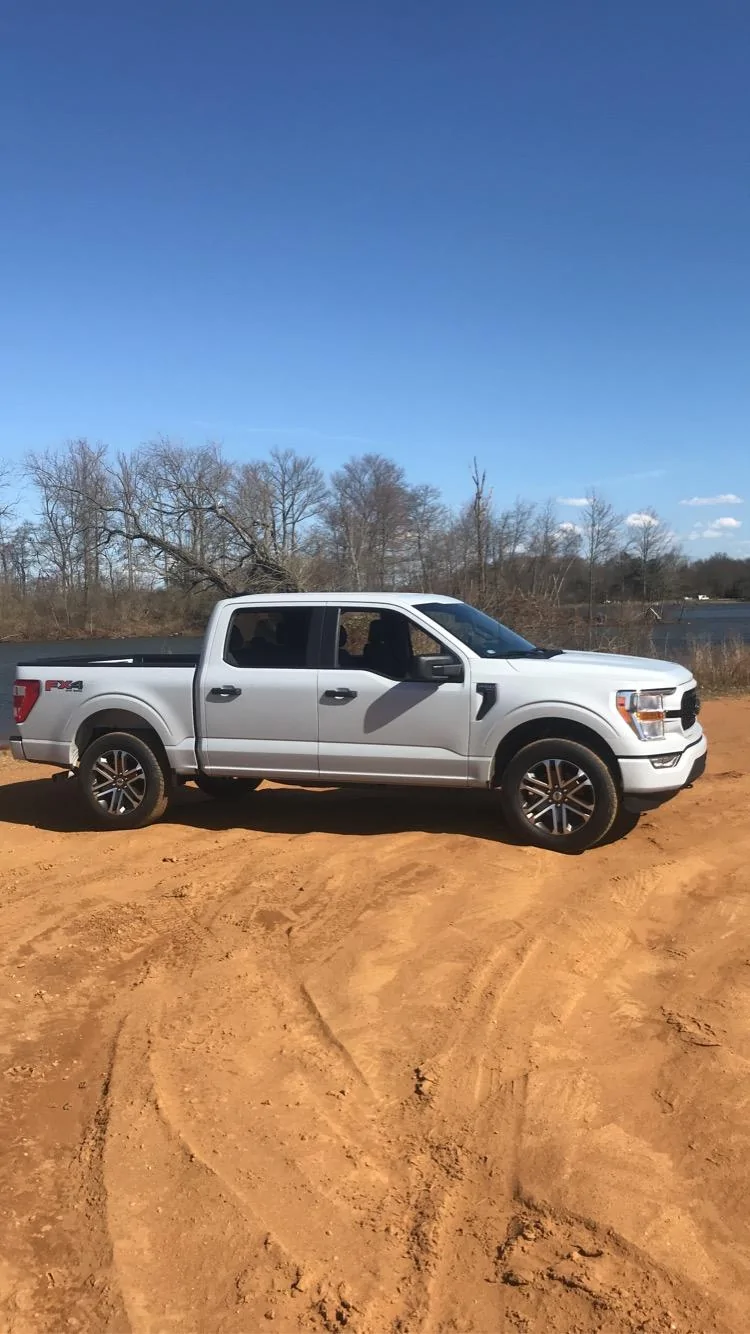 Ford F-150 SPACE WHITE F-150 (2021+) Club imag