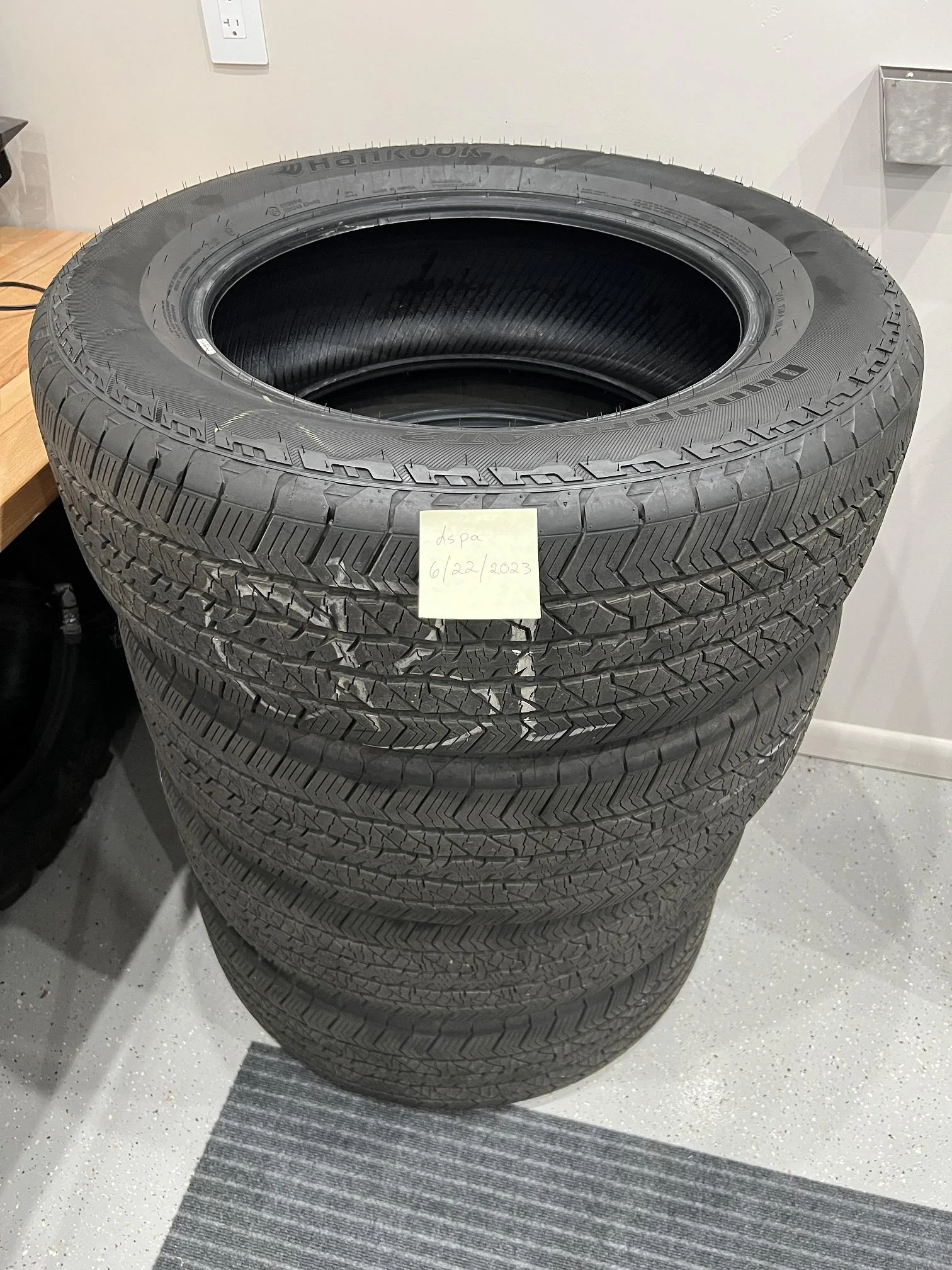 Ford F-150 2023 F-150 OEM Hankook DynaPro A/T Tires 275/60R20 M+S (Like New - Local Pickup Only) IMG-9162