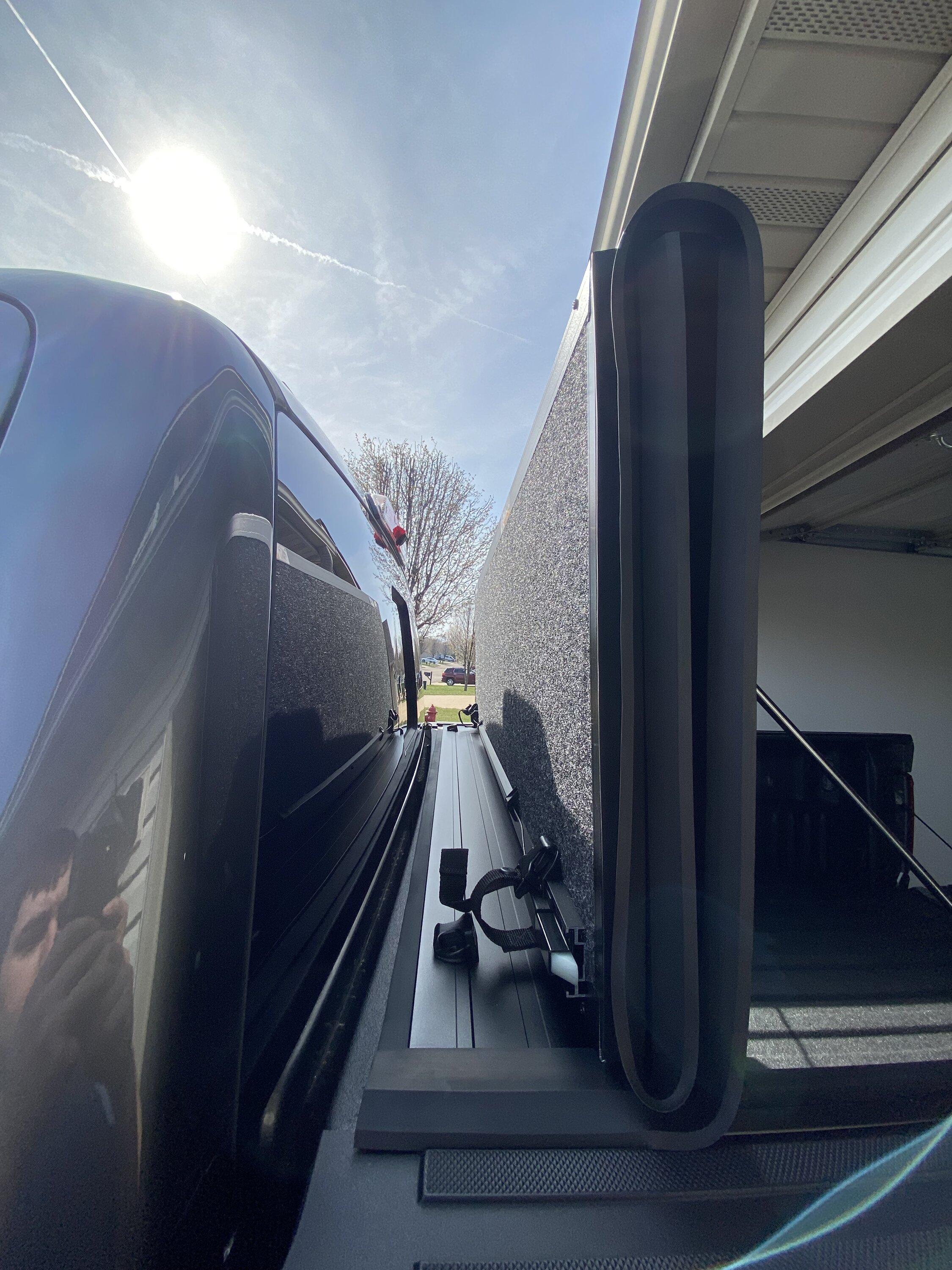 Ford F-150 Does anyone have the Ford Colored Bed Cover? IMG_0010