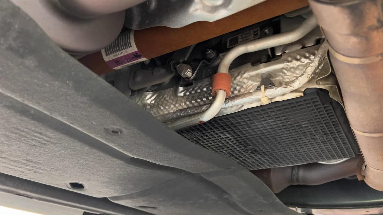 Ford F-150 Oily fluid drip IMG_0053