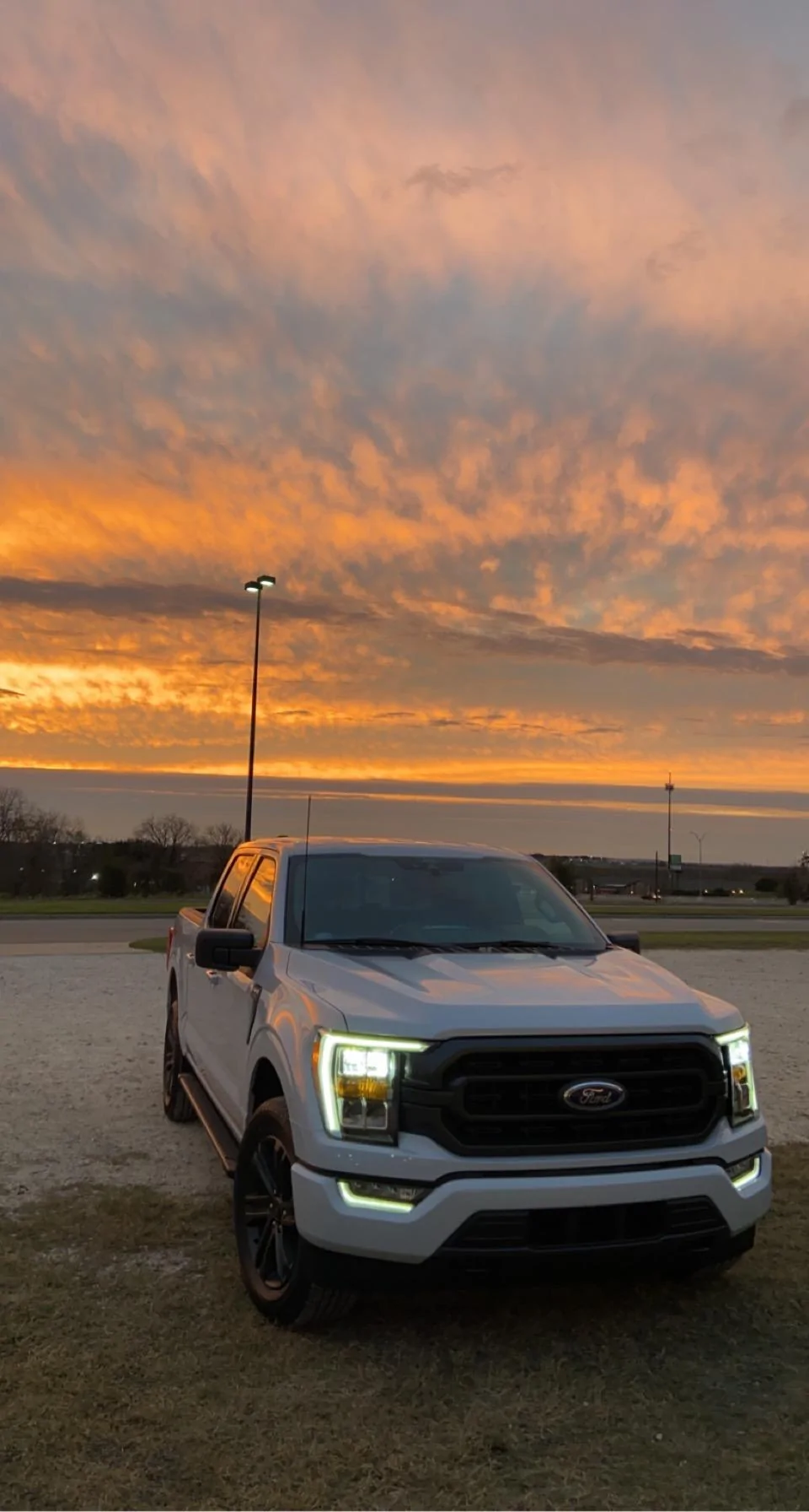 Ford F-150 SPACE WHITE F-150 (2021+) Club IMG_0062