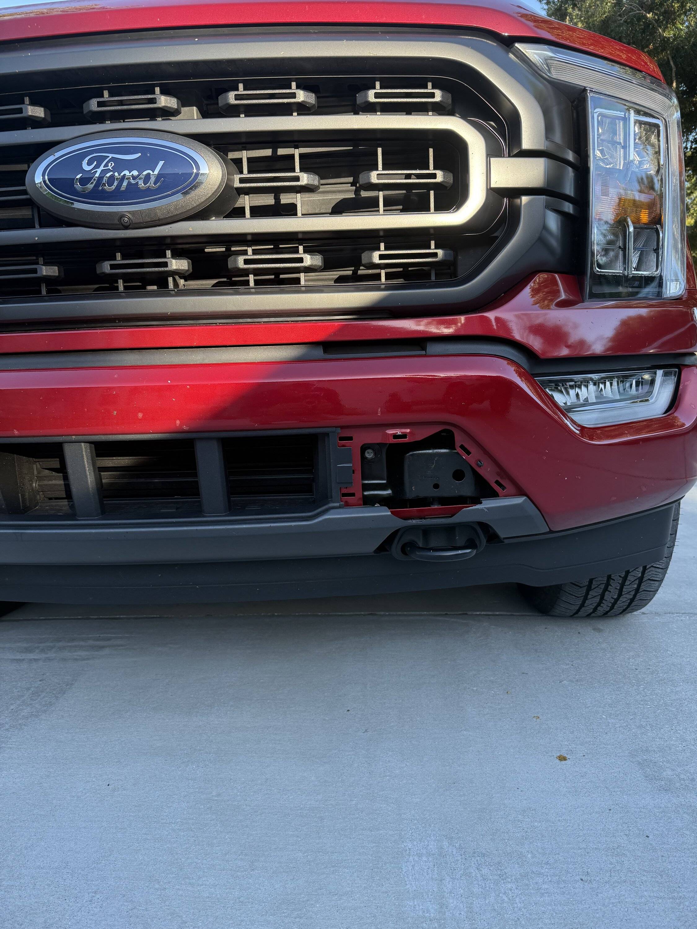 Ford F-150 Help finding replacement bumper parts! IMG_0122