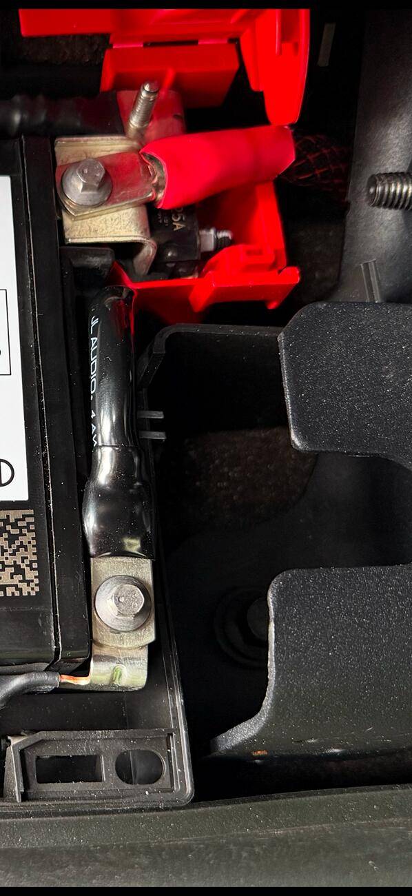 Ford F-150 Testing an Aux batt solution... IMG_0149