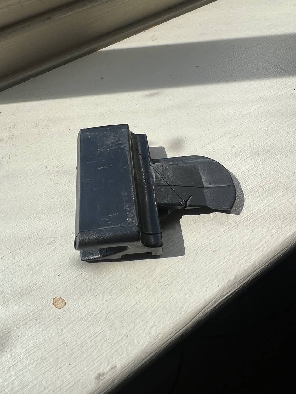Ford F-150 F-150 Hard Rollup Tonneau Cover Replacement Clips IMG_0215