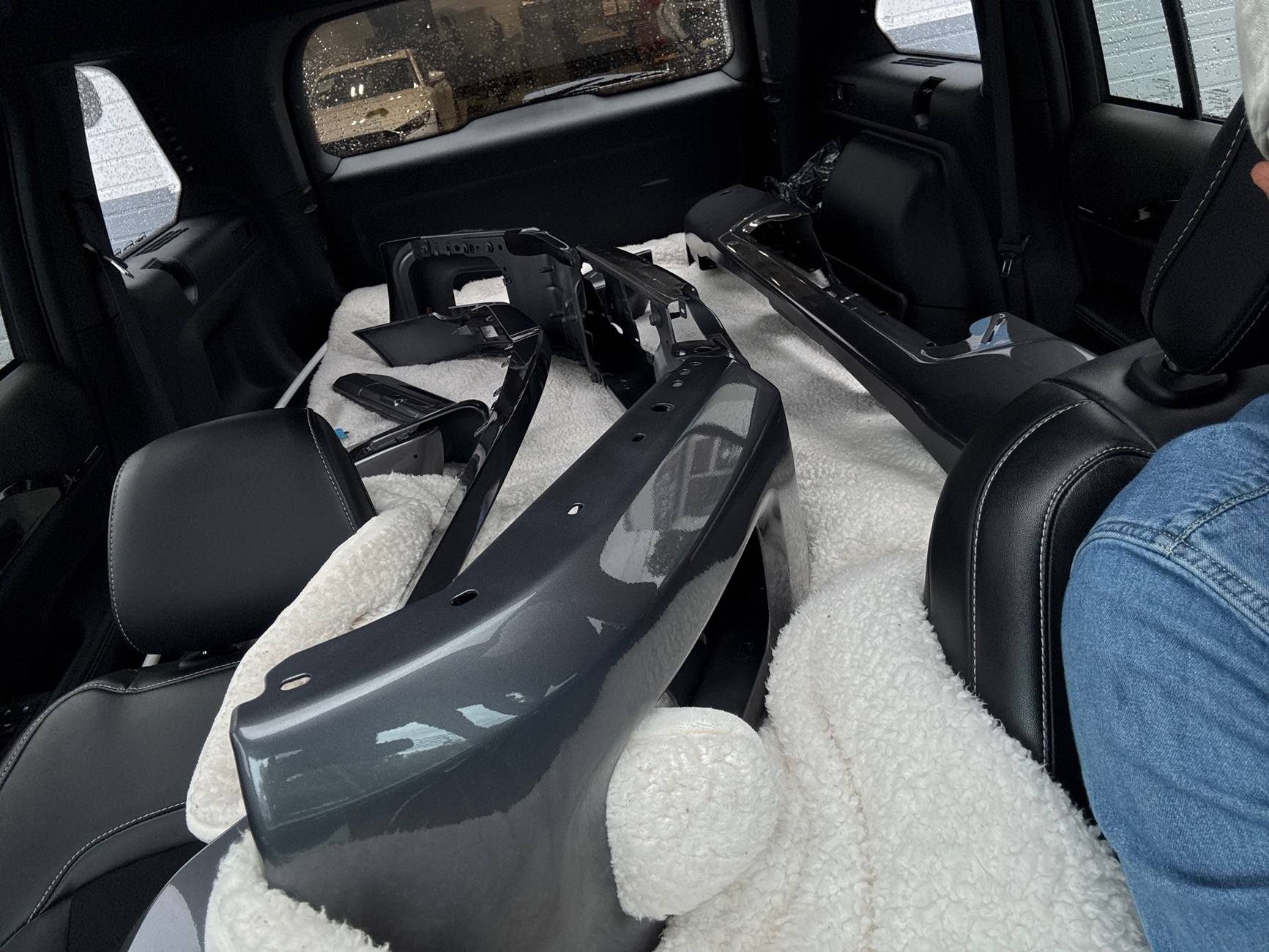 Ford F-150 2024 RCLB (Long Bed) 5.0L Carbonized Gray OEM+ Lariat Build IMG_0415.JPG