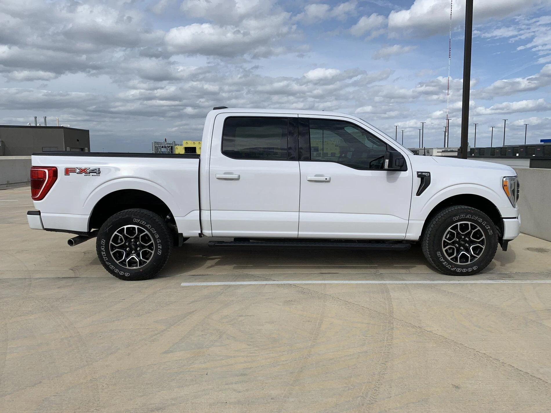 Ford F-150 Wheel well liners or photoshop? IMG_0506