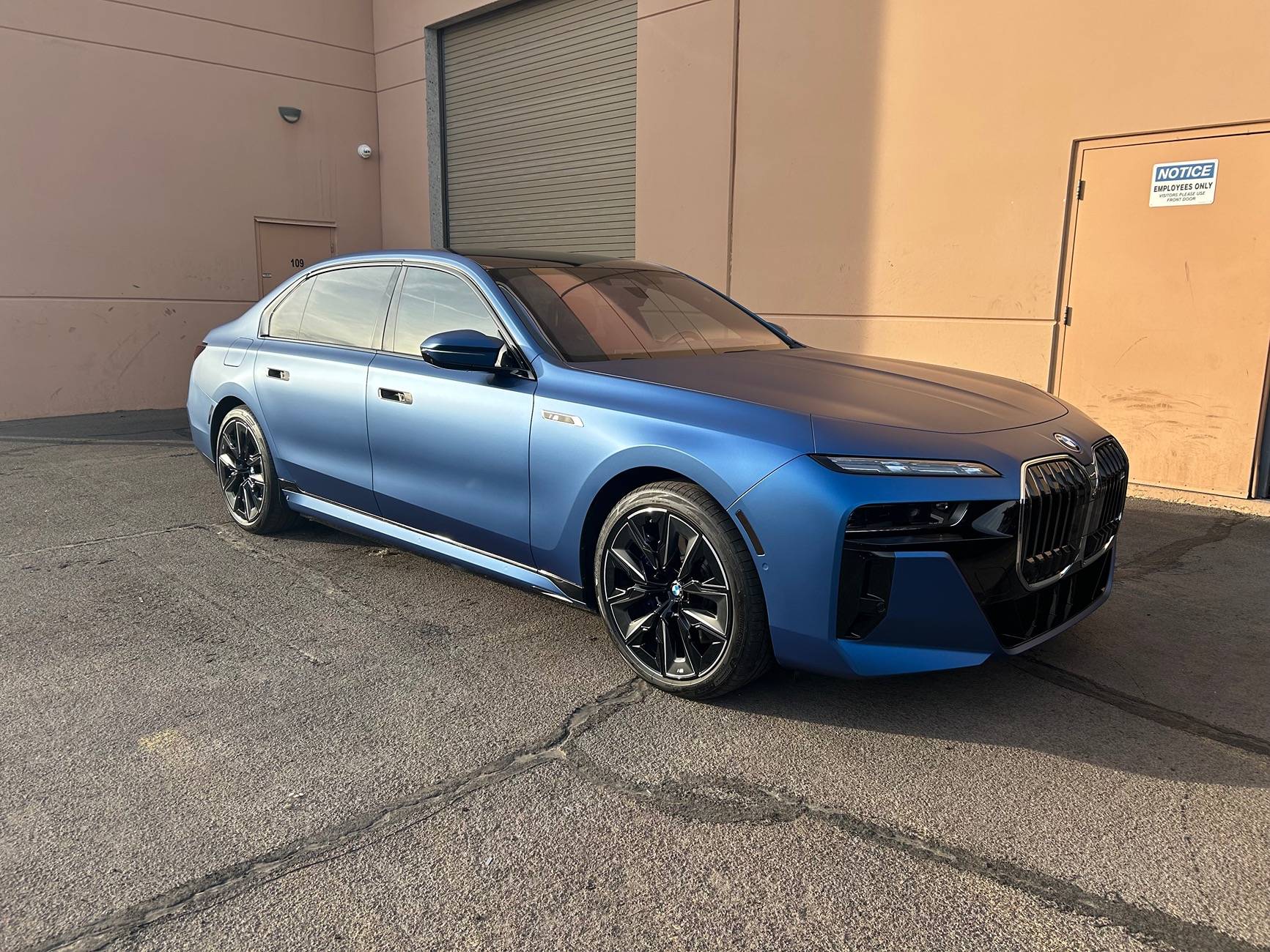 Ford F-150 Platinum Vs Lariat SEAT COMFORT IMG_0522