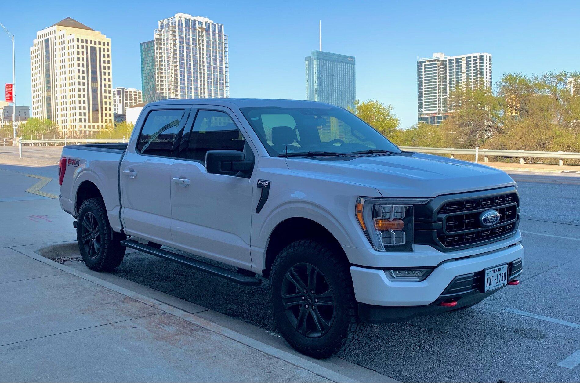 Ford F-150 Oxford White 5.0 302A FX4 Build IMG_0596