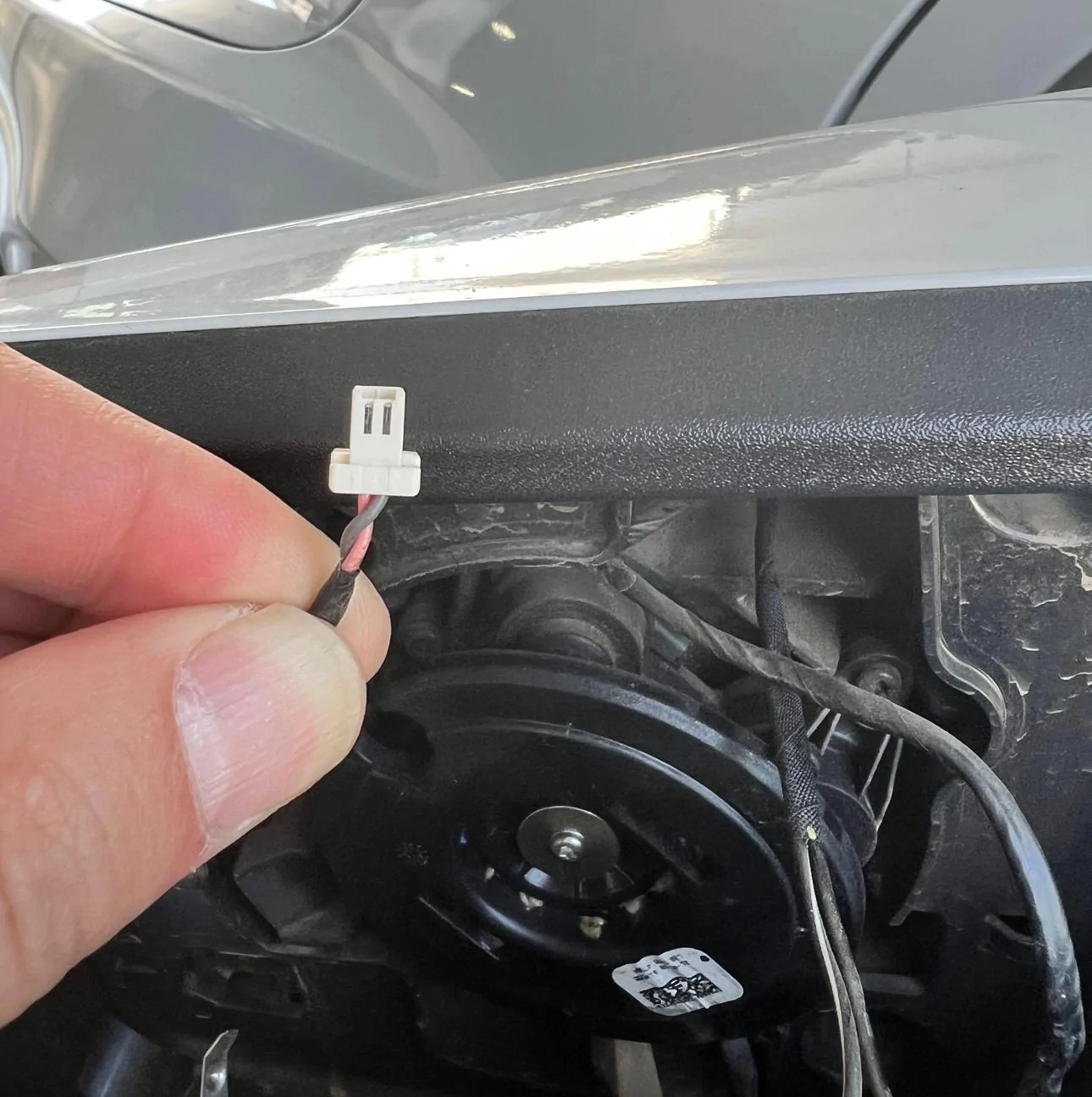 Ford F-150 blind spot assist side mirror plug IMG_0683