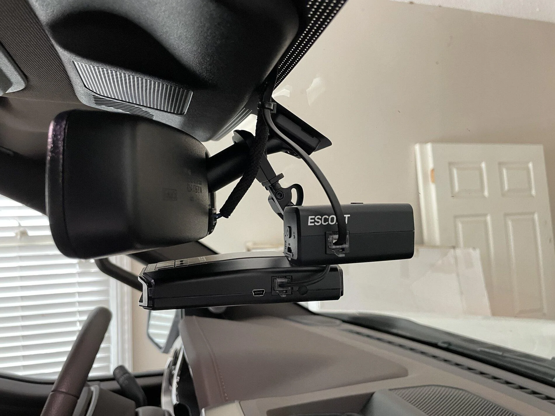 Ford F-150 21 Platinum Blendmount for Radar Detector Install IMG_0753