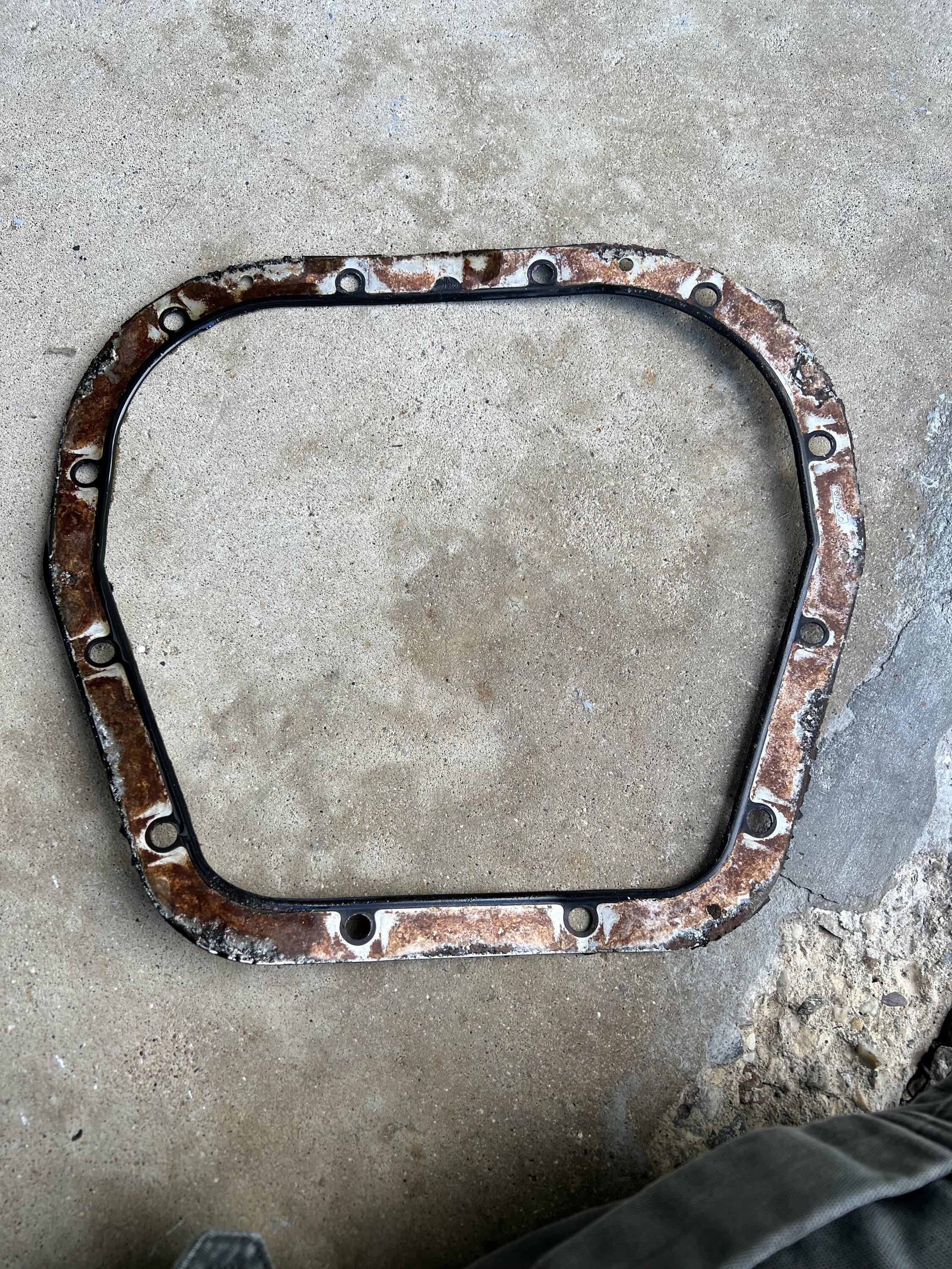 Ford F-150 Diff fluid change on a 3/4 floating axle IMG_0807